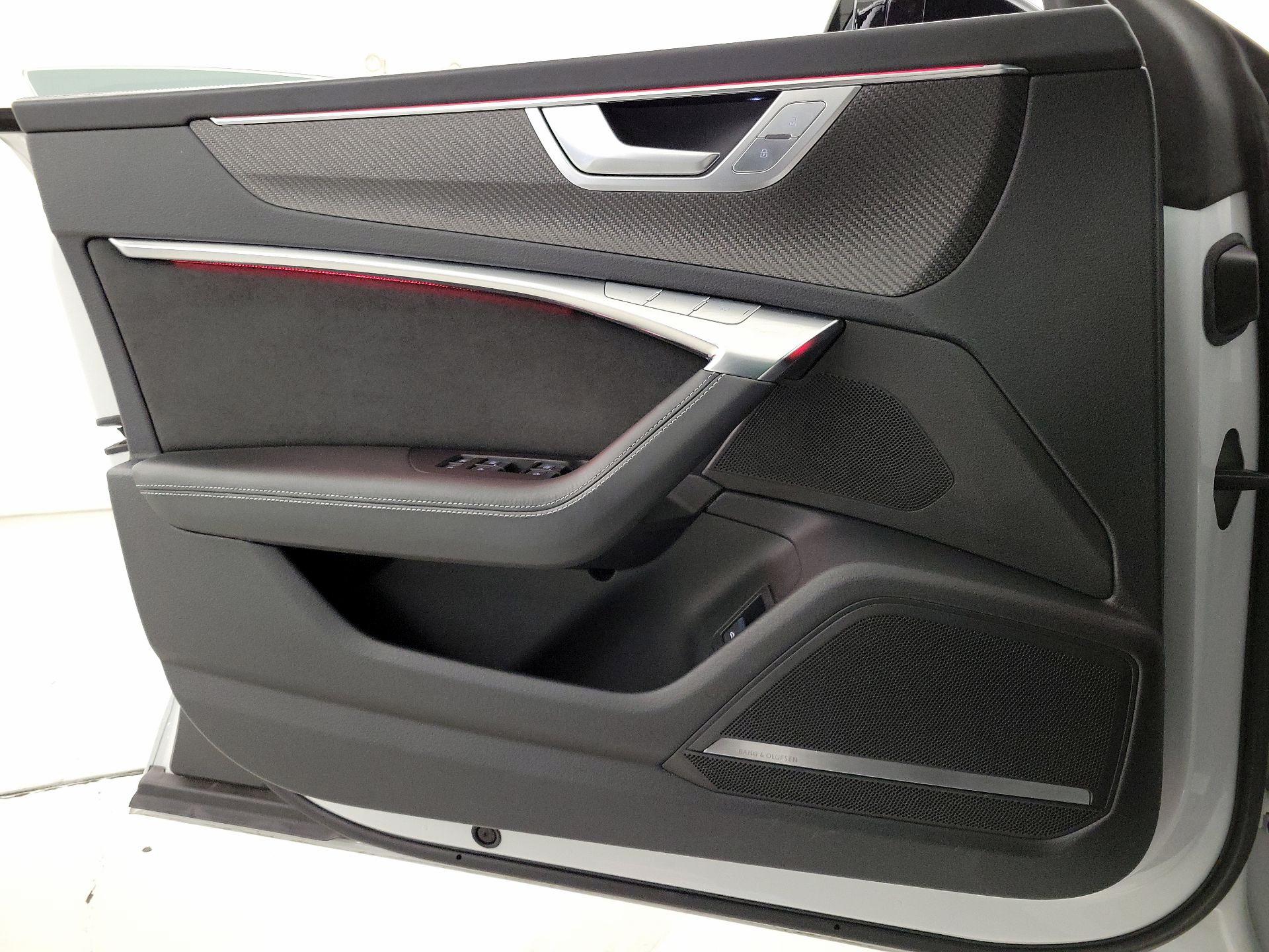 Thumbnail: 2022 Audi S7 - 12