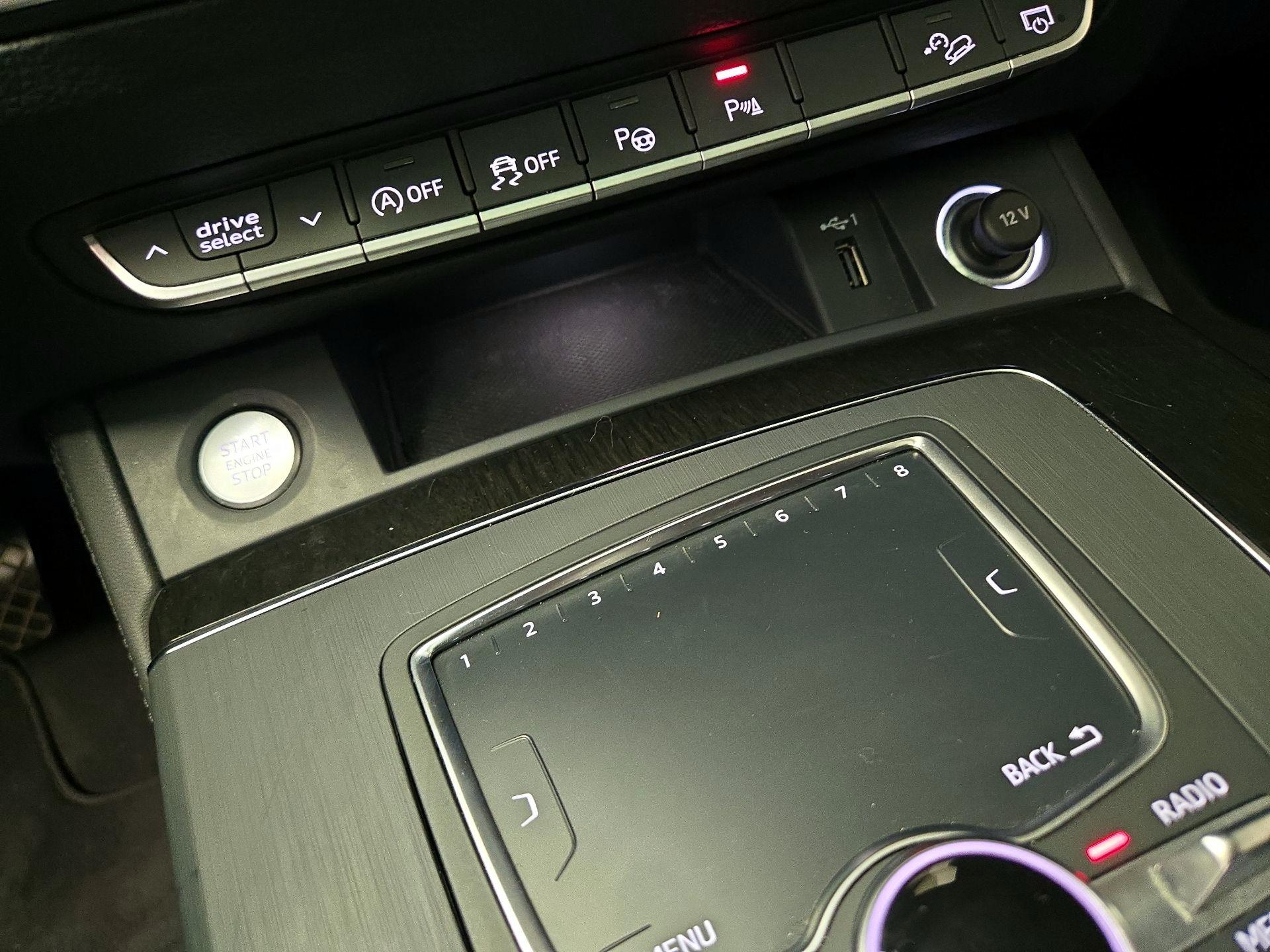 Thumbnail: 2019 Audi Q5 - 19