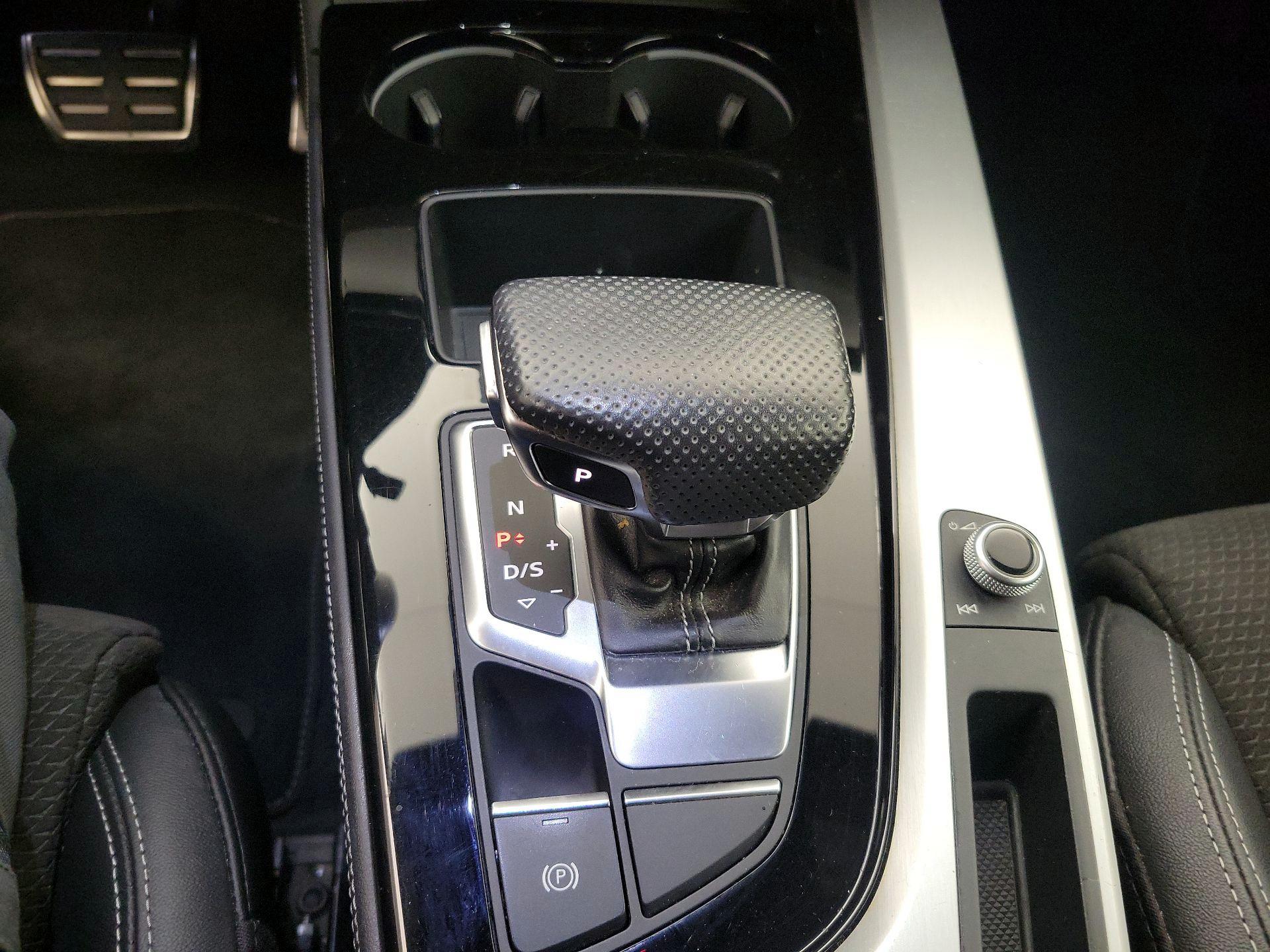 Thumbnail: 2020 Audi A4 - 17