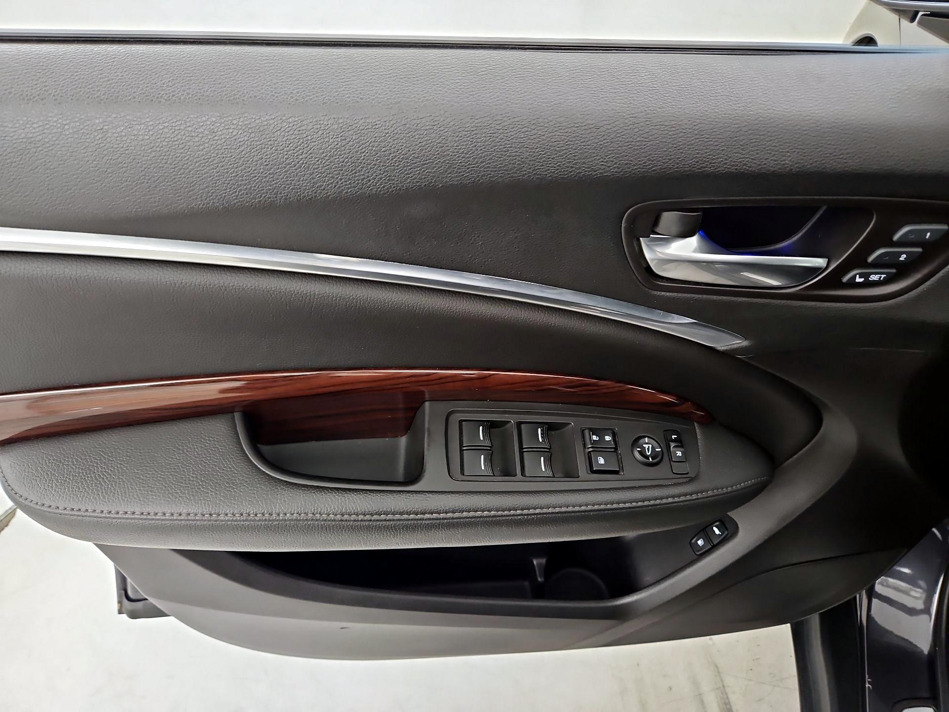 Thumbnail: 2016 Acura MDX - 12