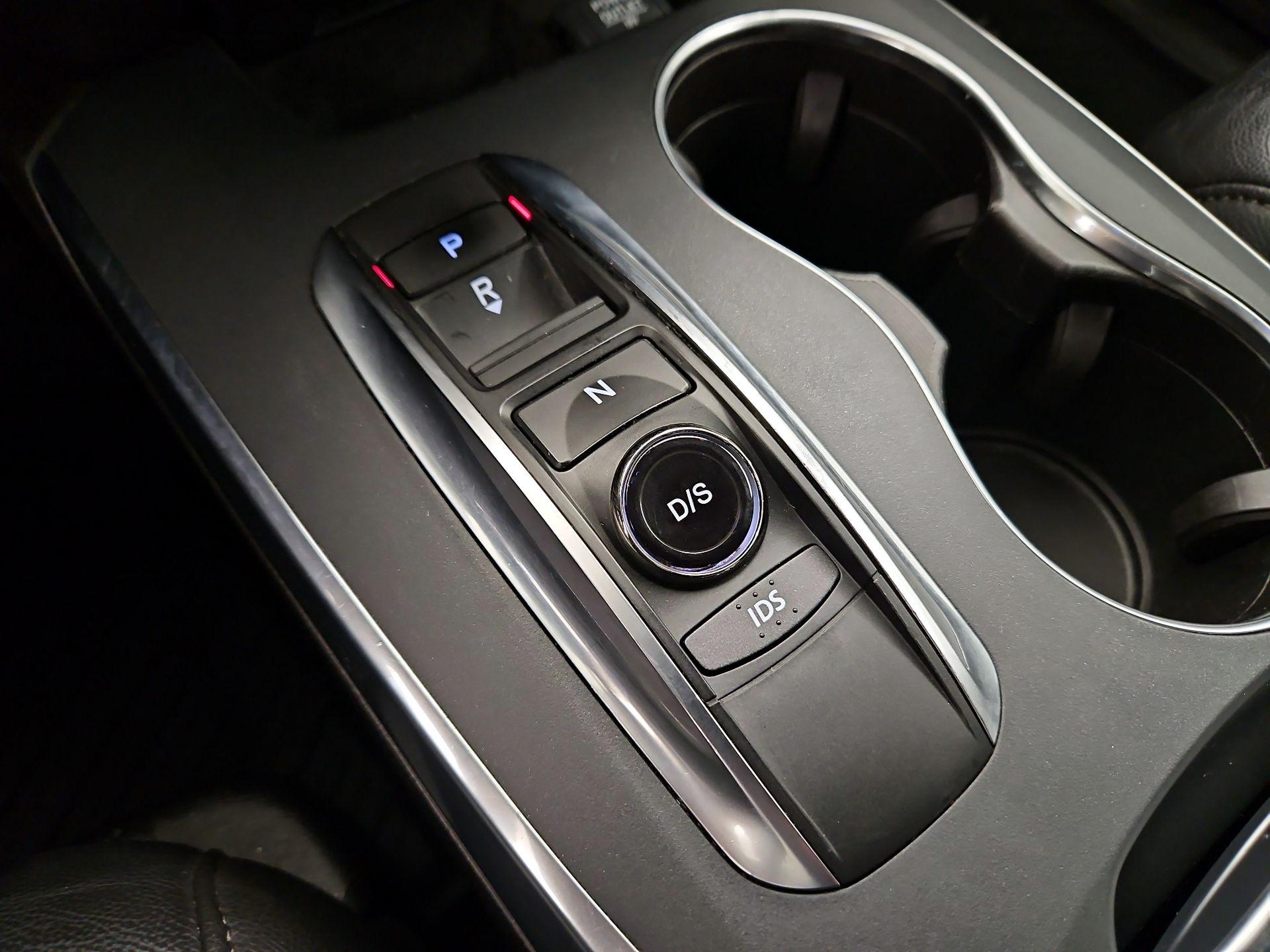 Thumbnail: 2016 Acura MDX - 18