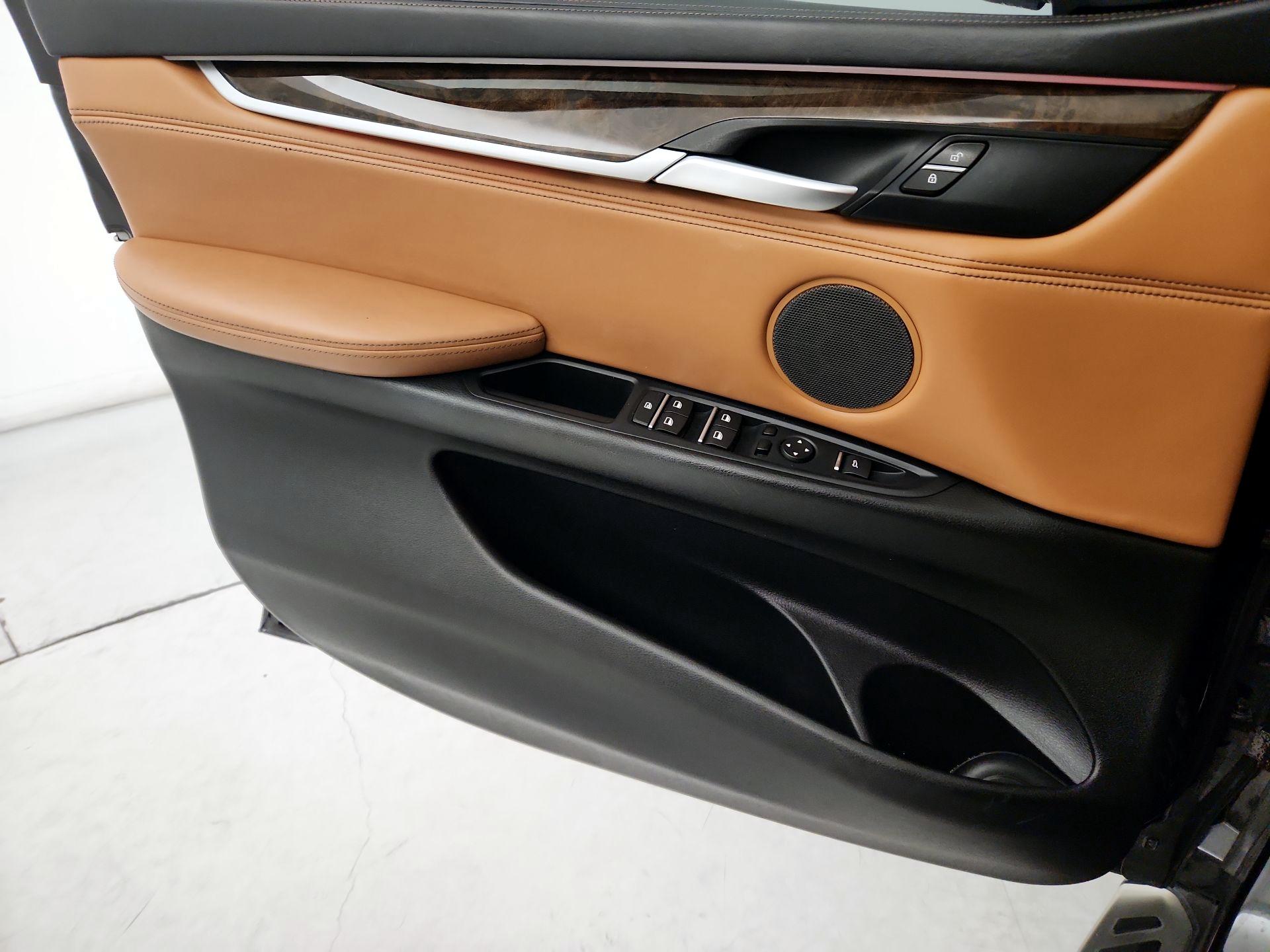 Thumbnail: 2015 BMW X6 - 12