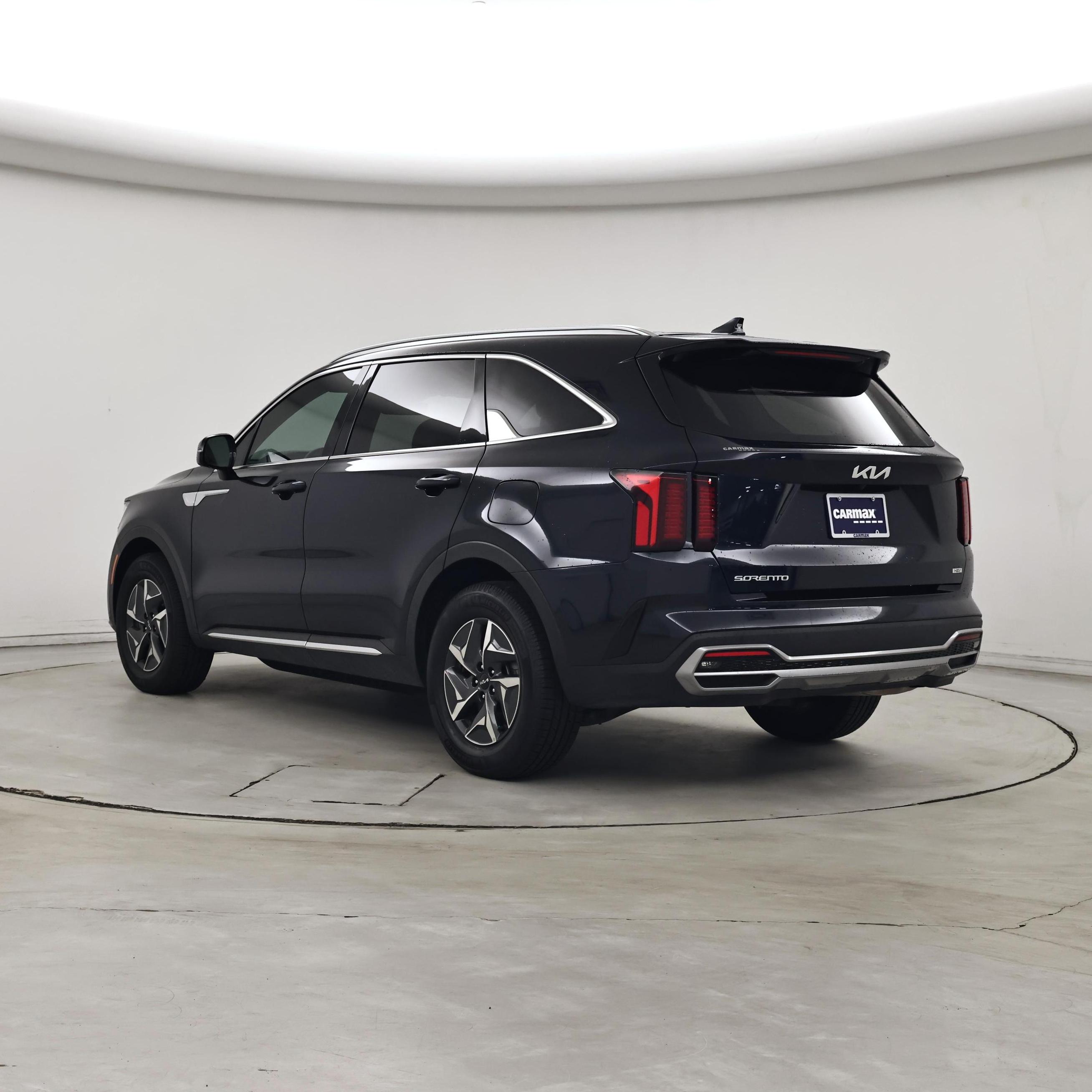 Thumbnail: 2023 Kia Sorento - 2