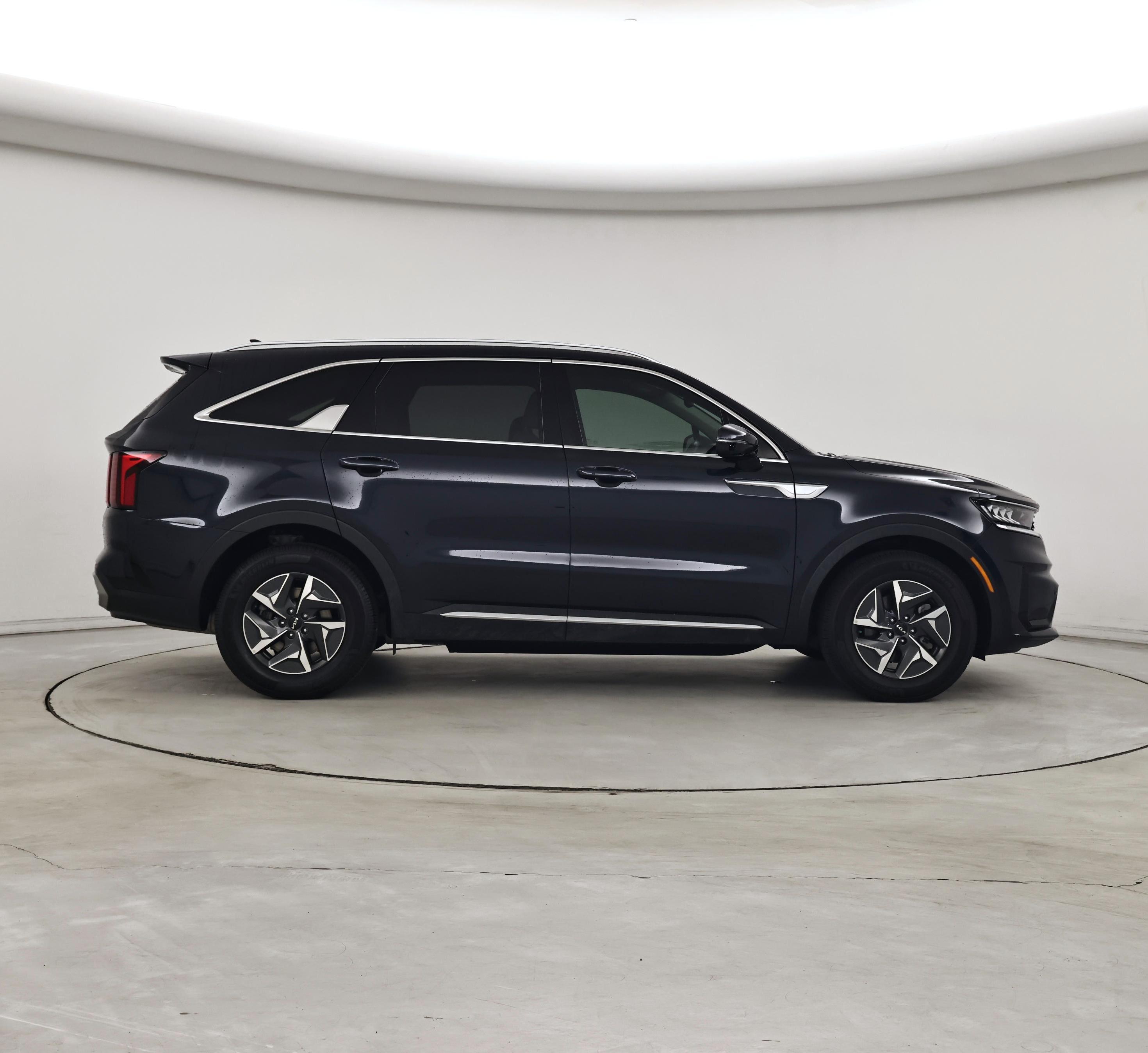 Thumbnail: 2023 Kia Sorento - 7