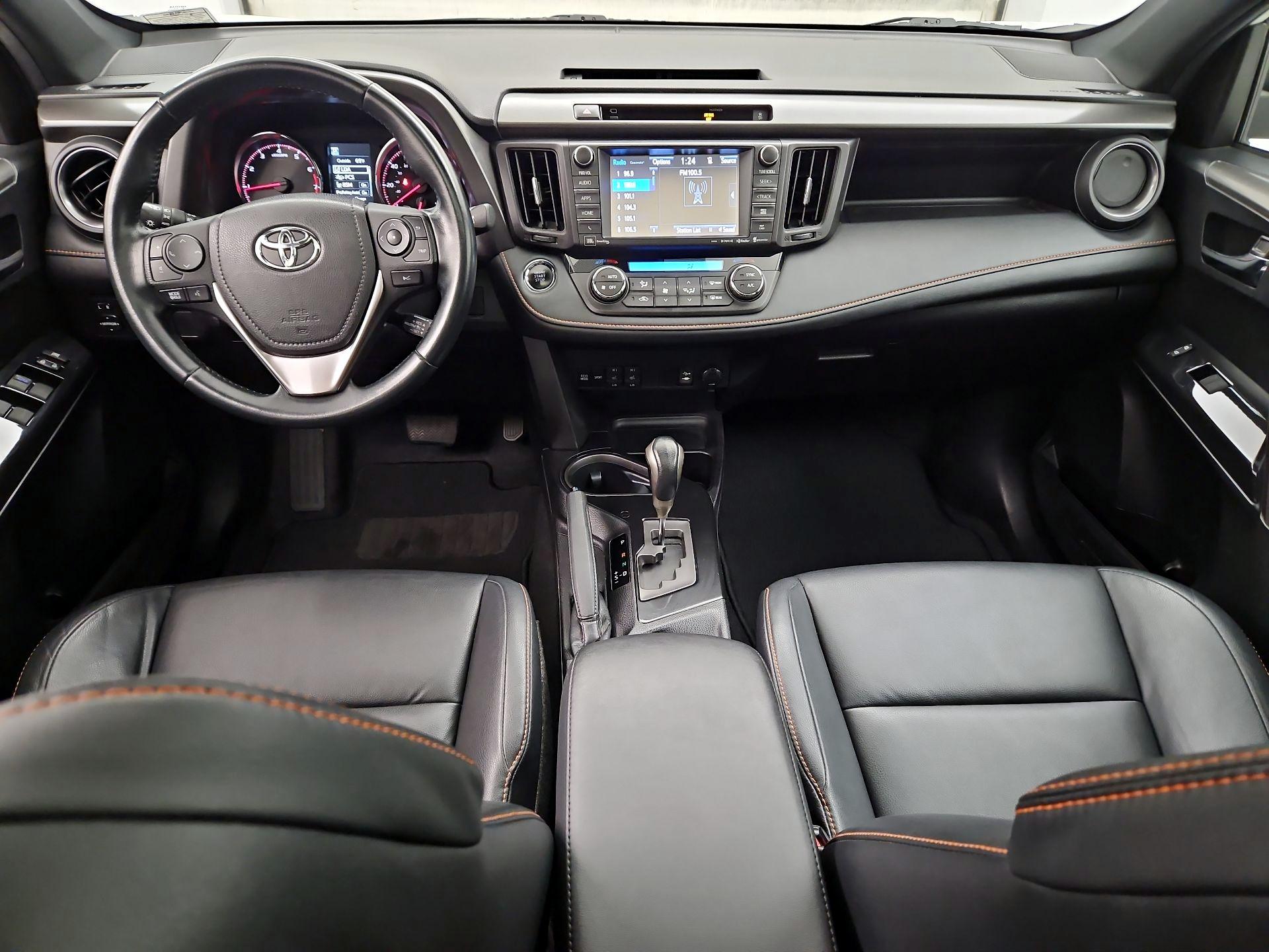 Thumbnail: 2016 Toyota RAV4 - 9