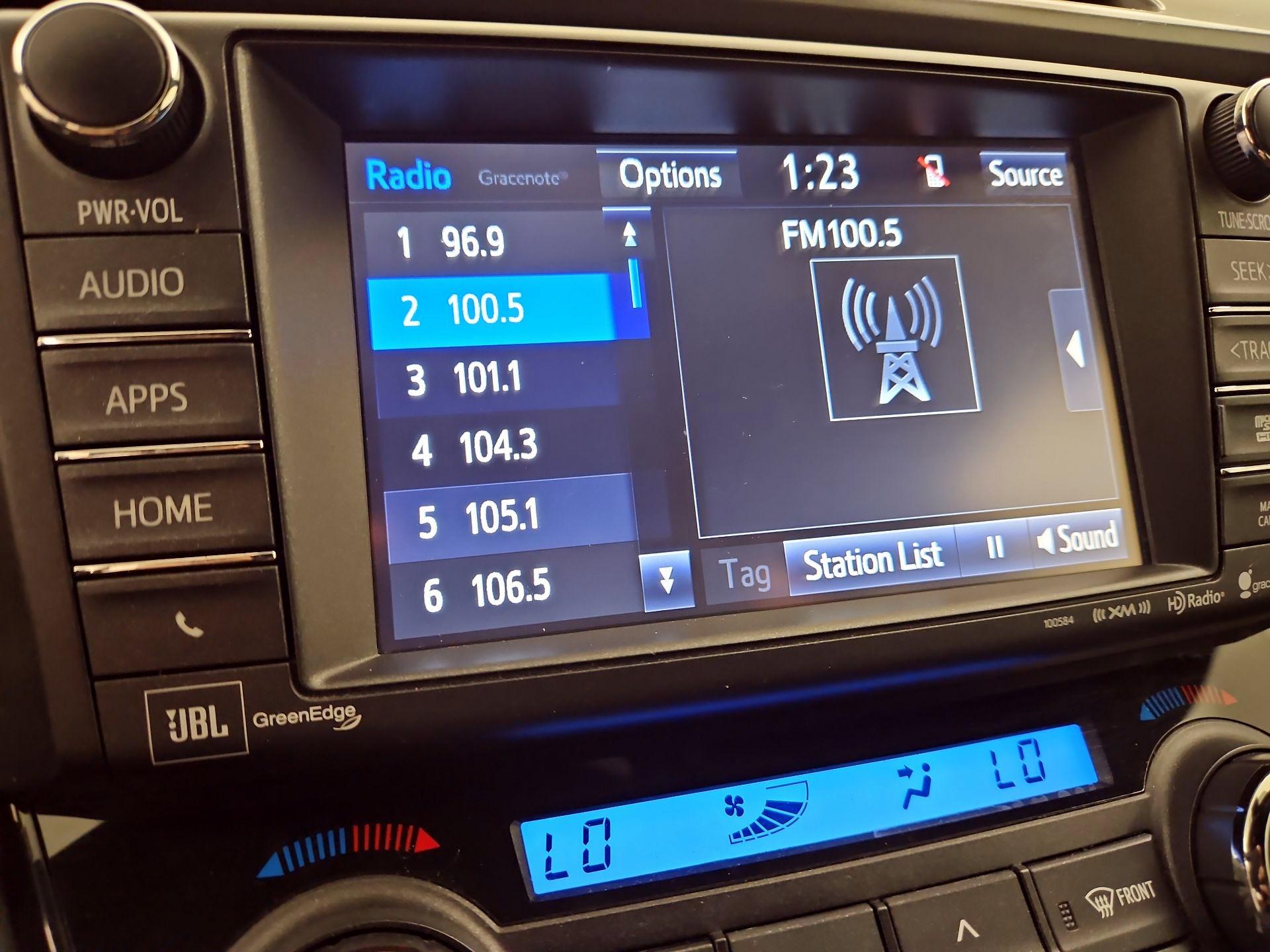 Thumbnail: 2016 Toyota RAV4 - 15