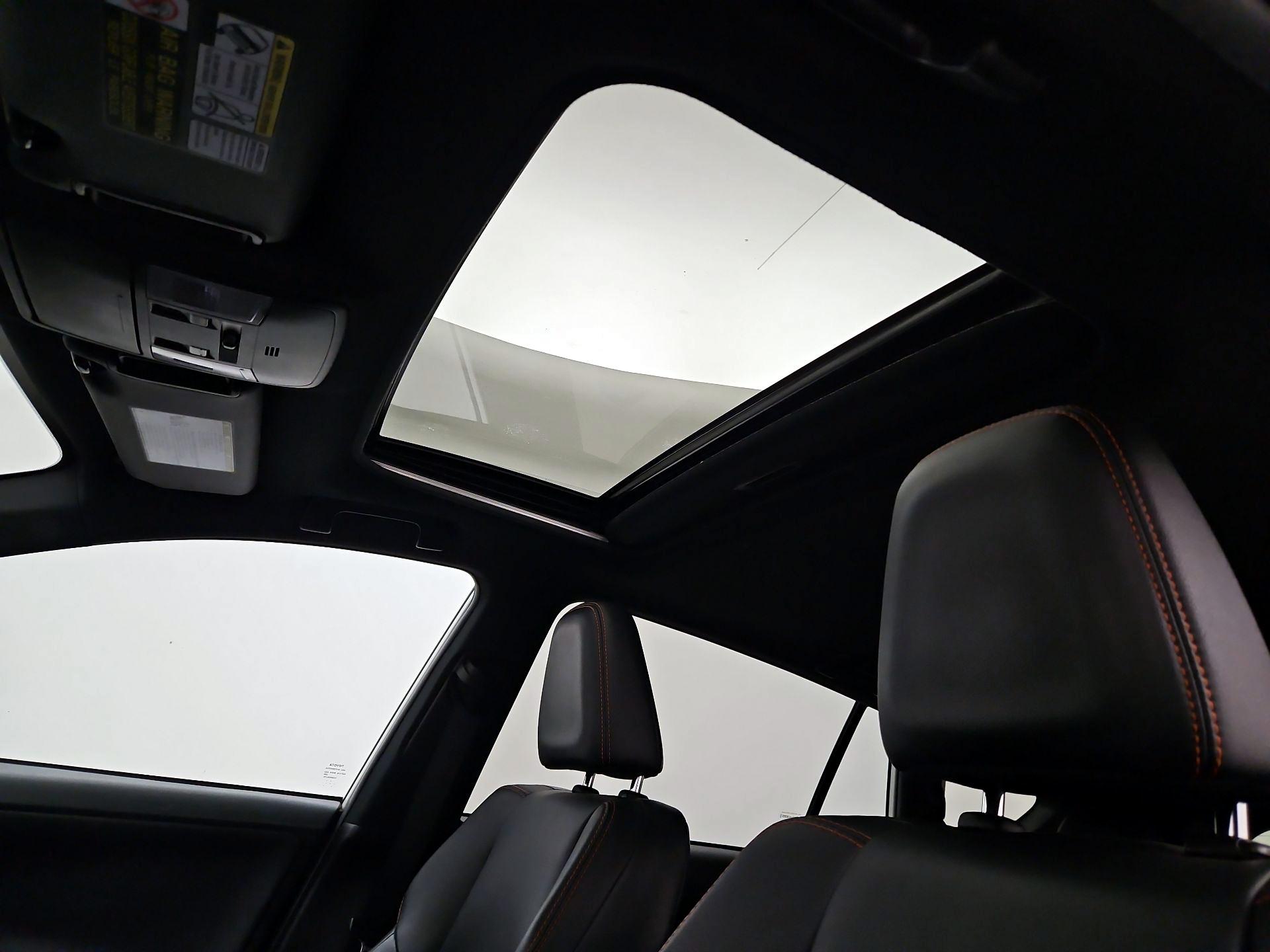 Thumbnail: 2016 Toyota RAV4 - 19