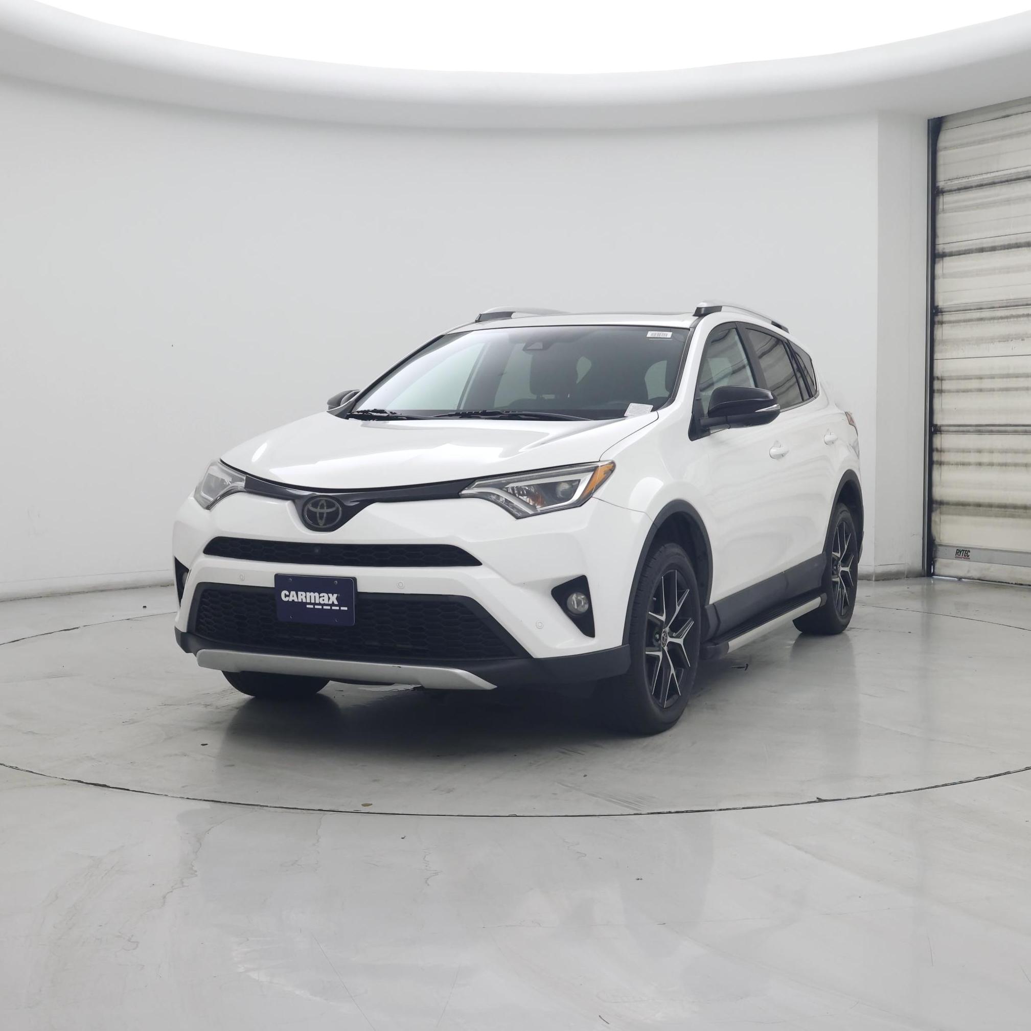 Thumbnail: 2016 Toyota RAV4 - 4