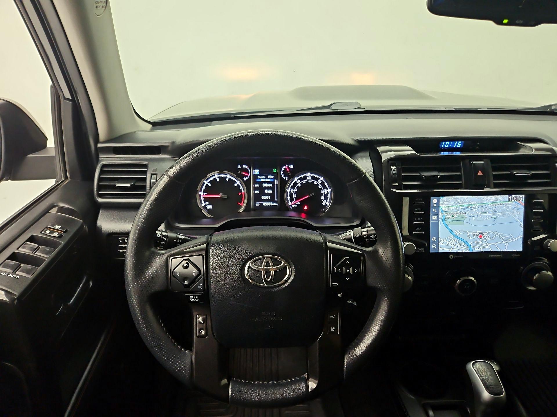 Thumbnail: 2020 Toyota 4Runner - 10
