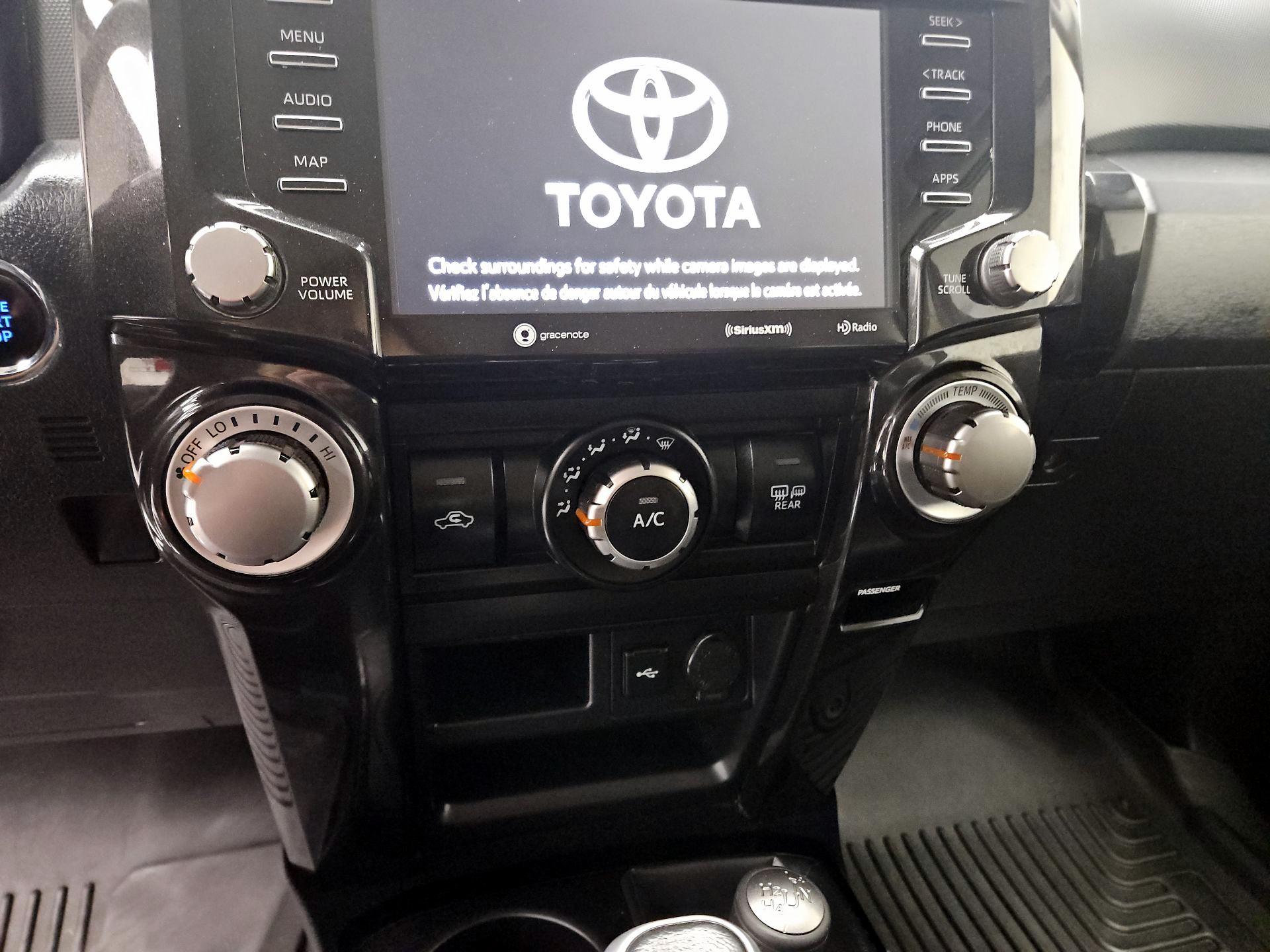Thumbnail: 2020 Toyota 4Runner - 17