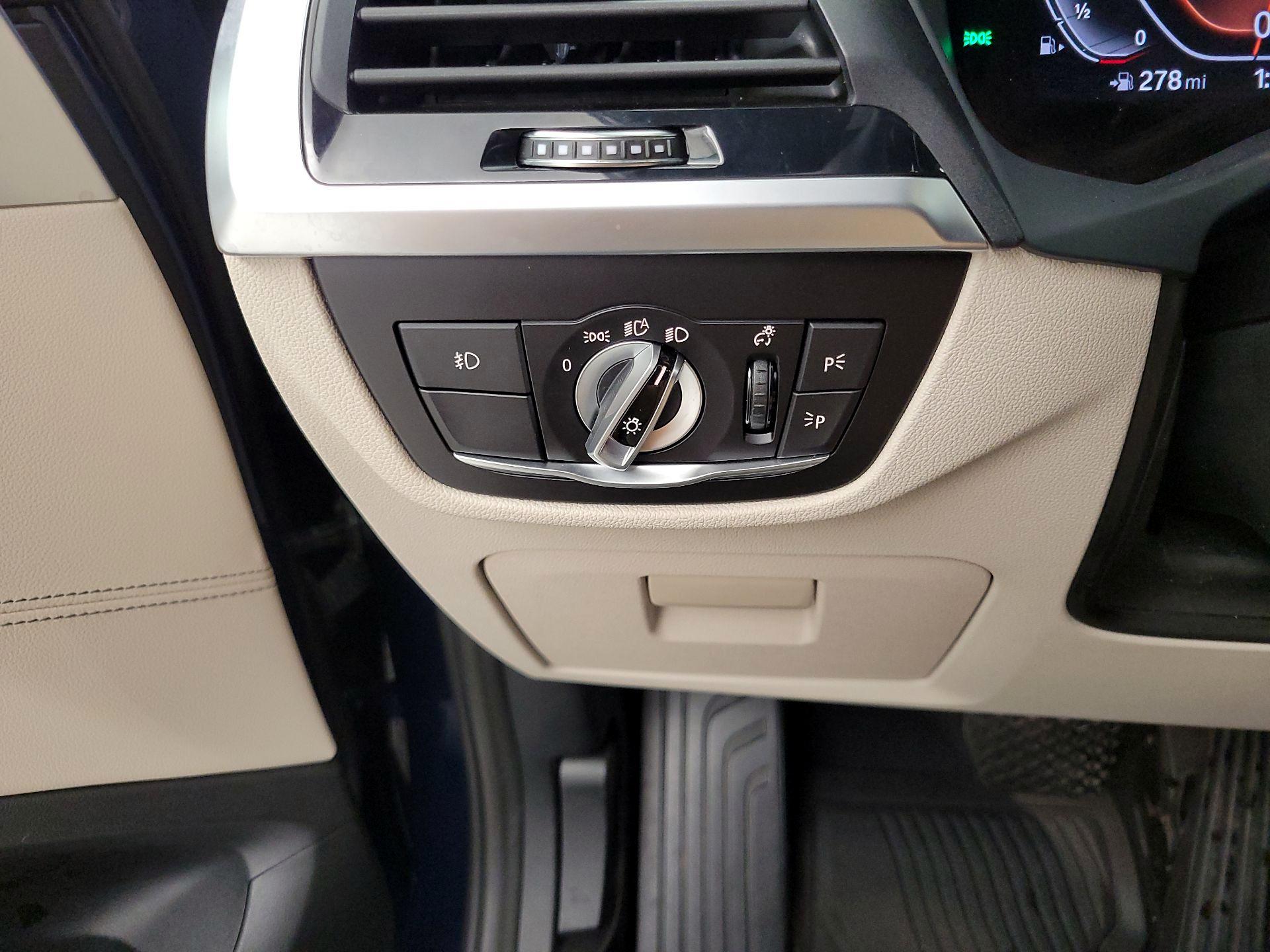 Thumbnail: 2021 BMW X3 - 13