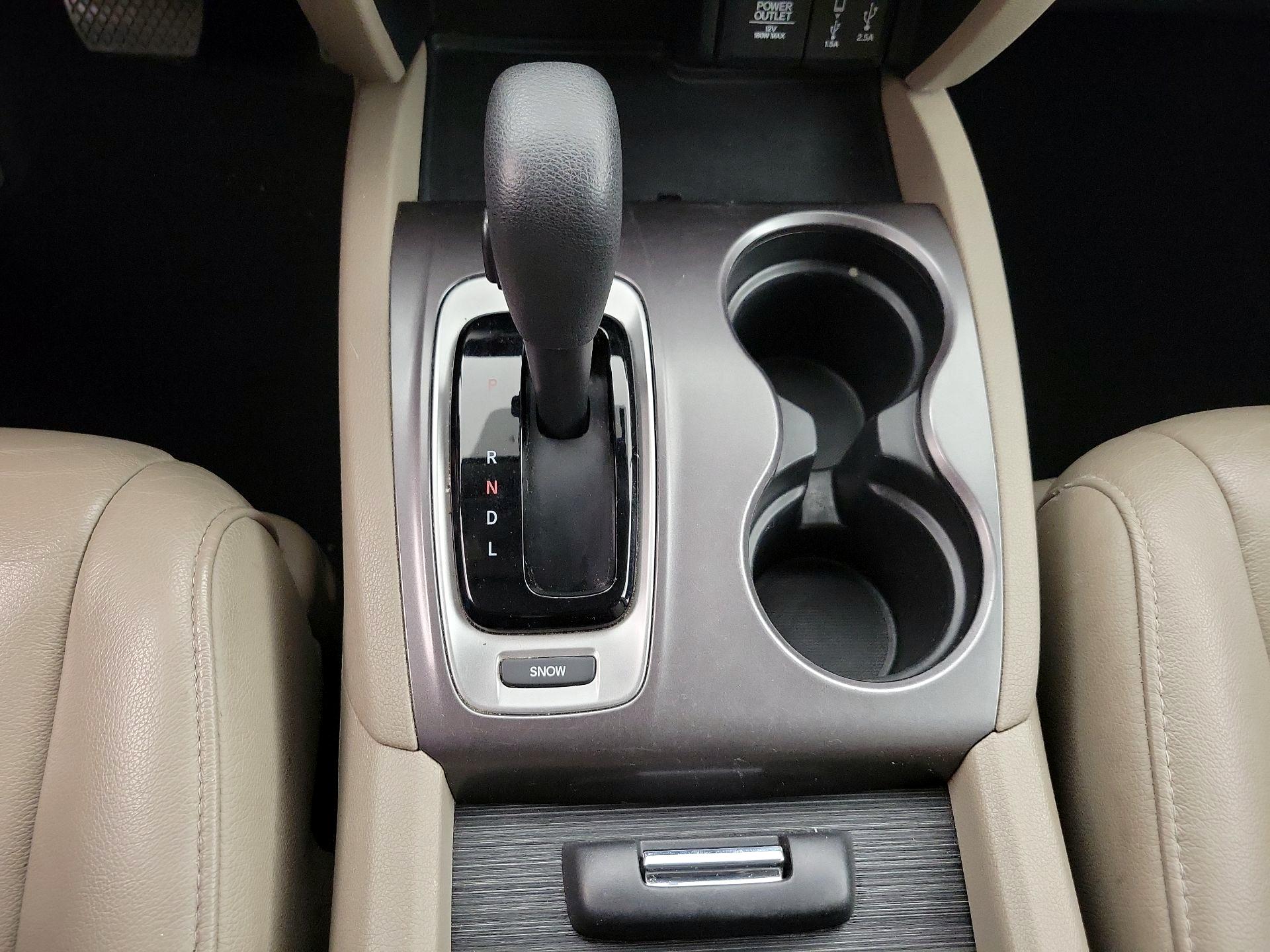 Thumbnail: 2018 Honda Pilot - 17