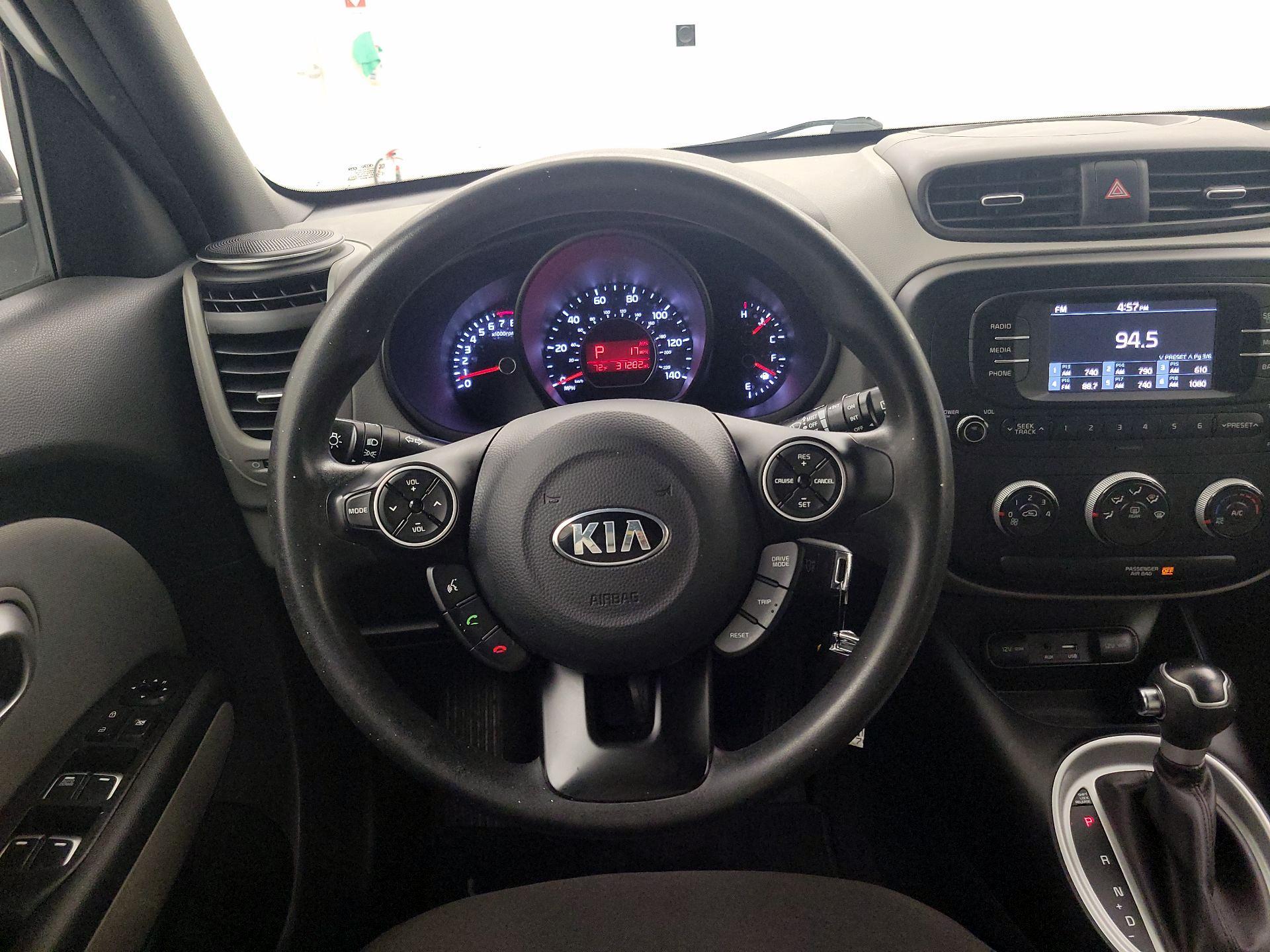 Thumbnail: 2017 Kia Soul - 10