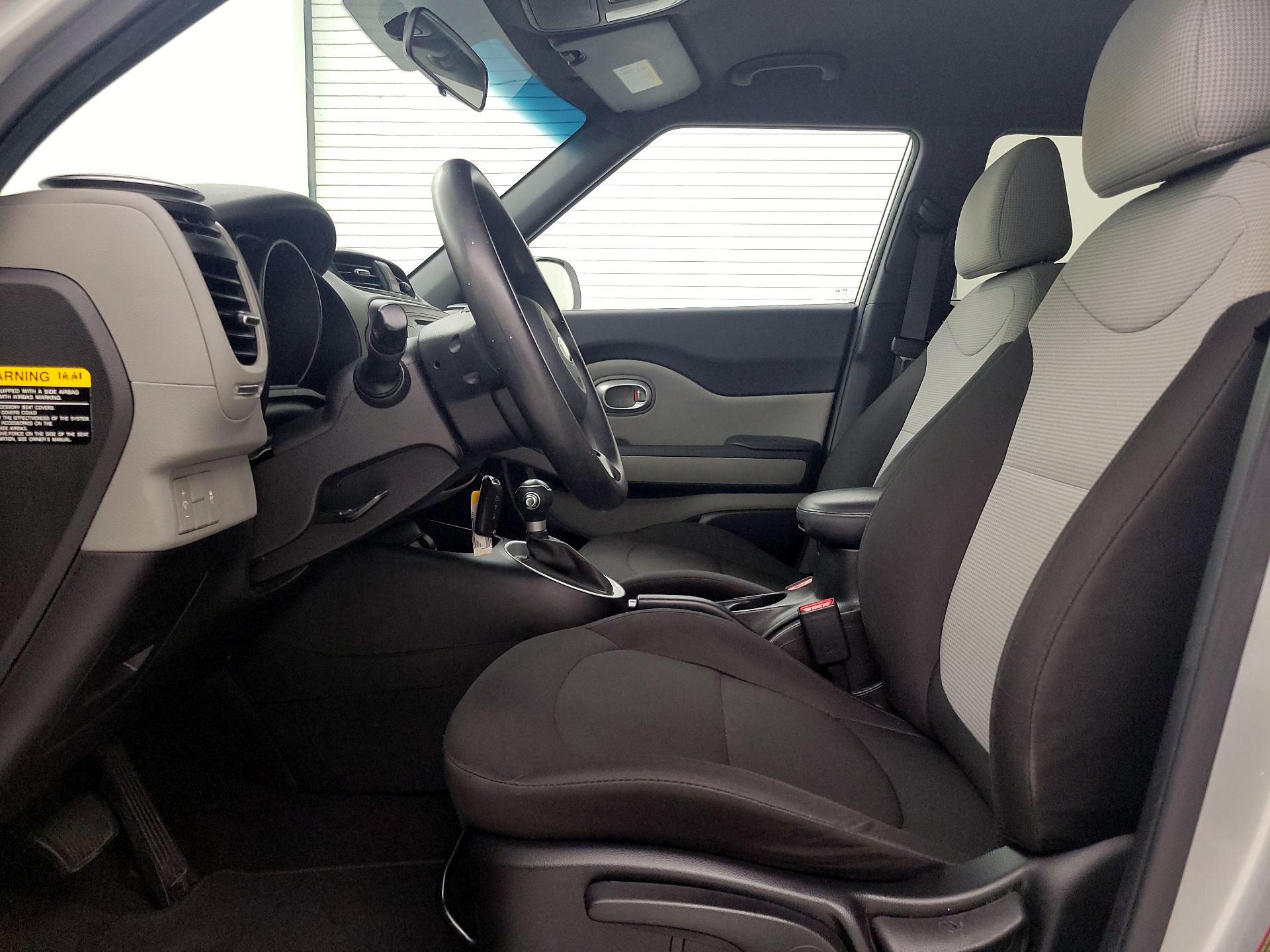 Thumbnail: 2017 Kia Soul - 11