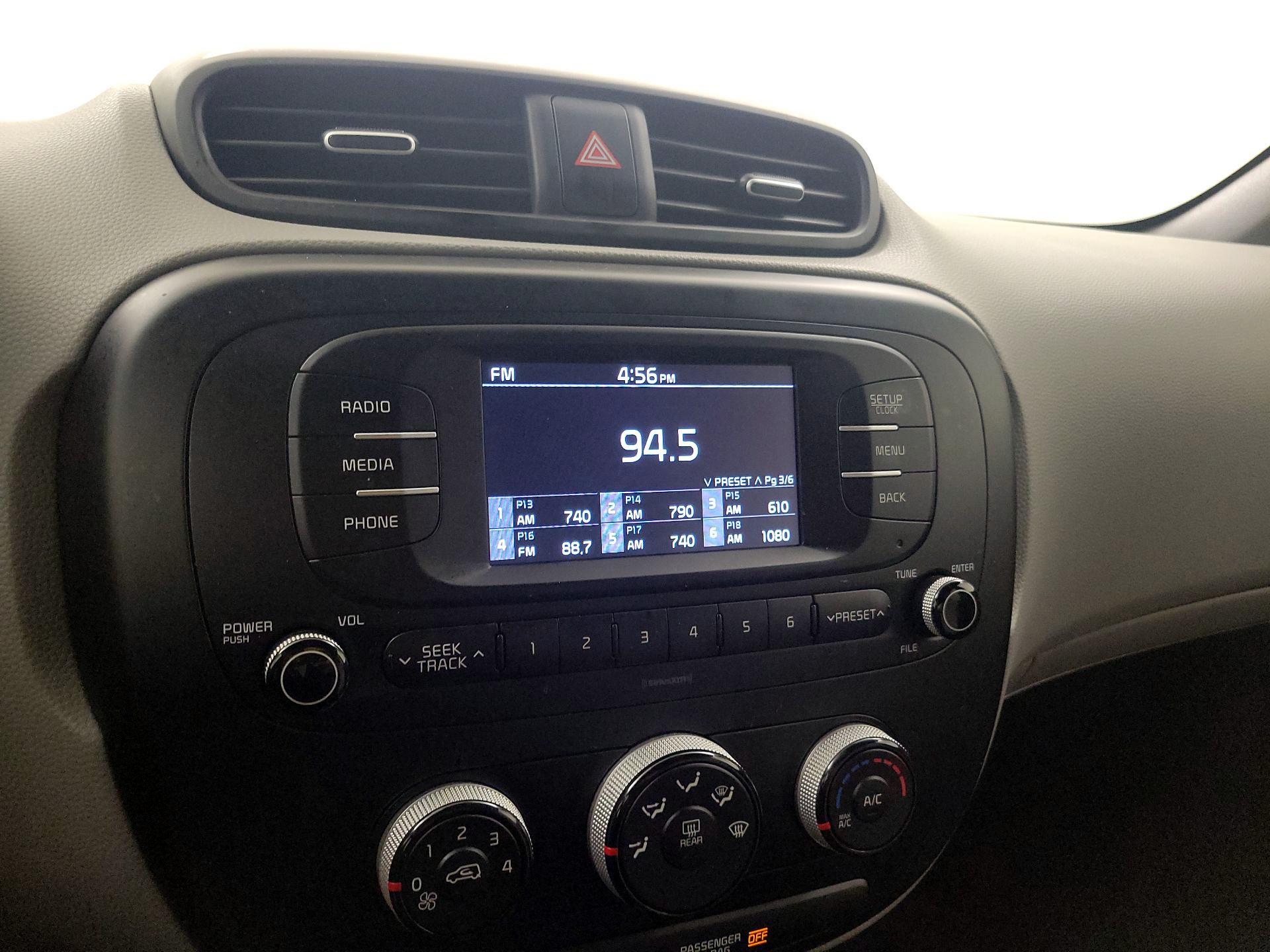 Thumbnail: 2017 Kia Soul - 15