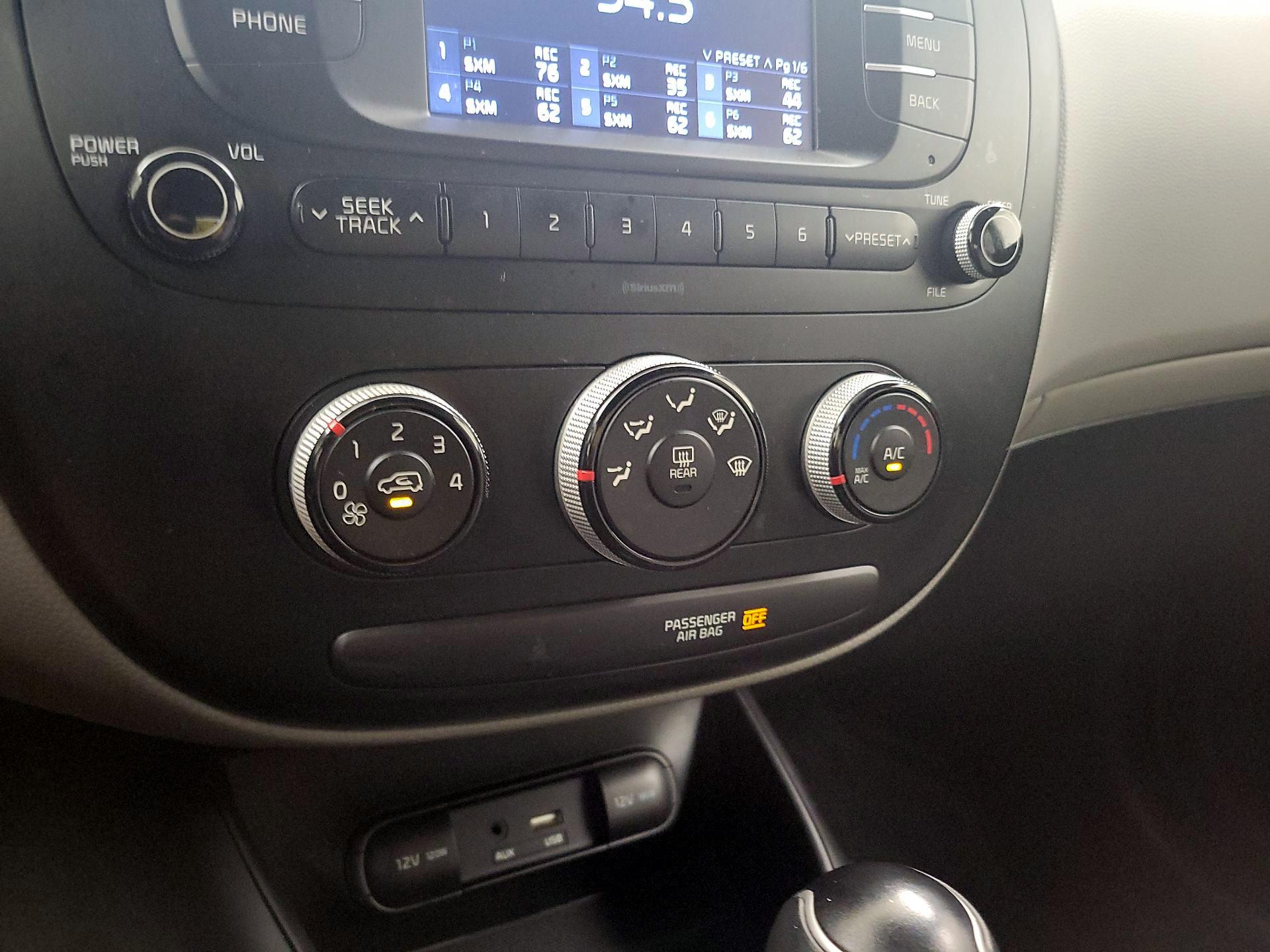 Thumbnail: 2017 Kia Soul - 16