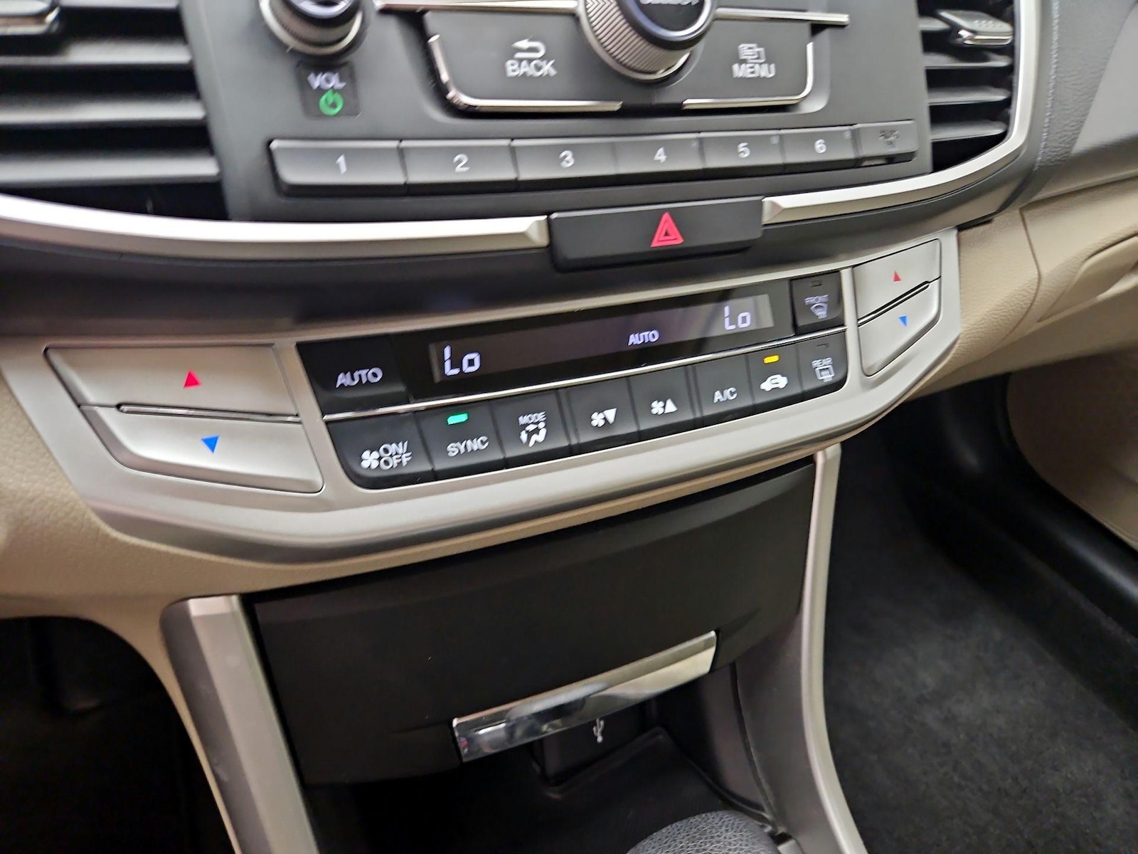 2015 Honda Accord LX - Photo 17