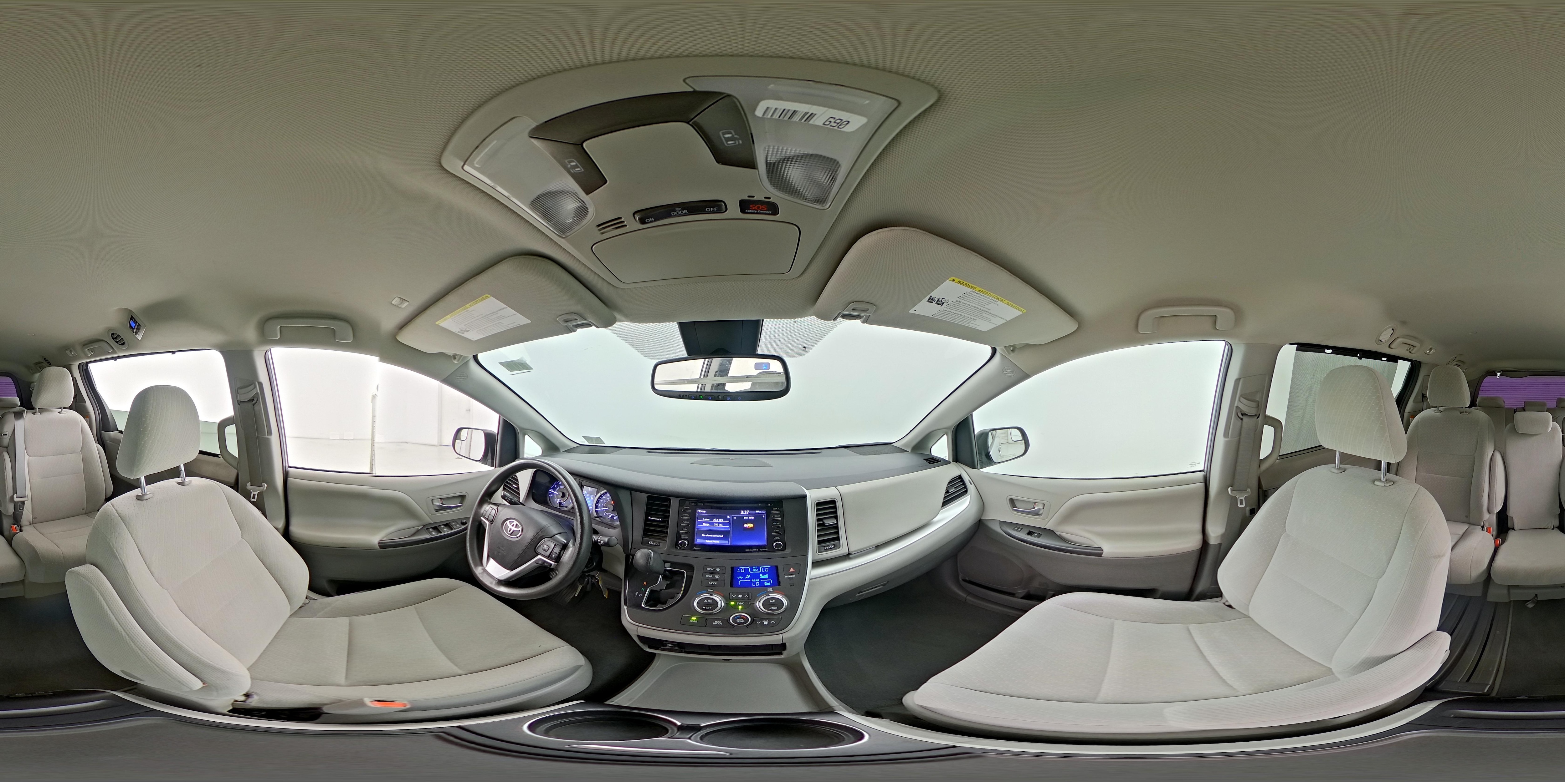 2020 Toyota Sienna LE - Photo 26
