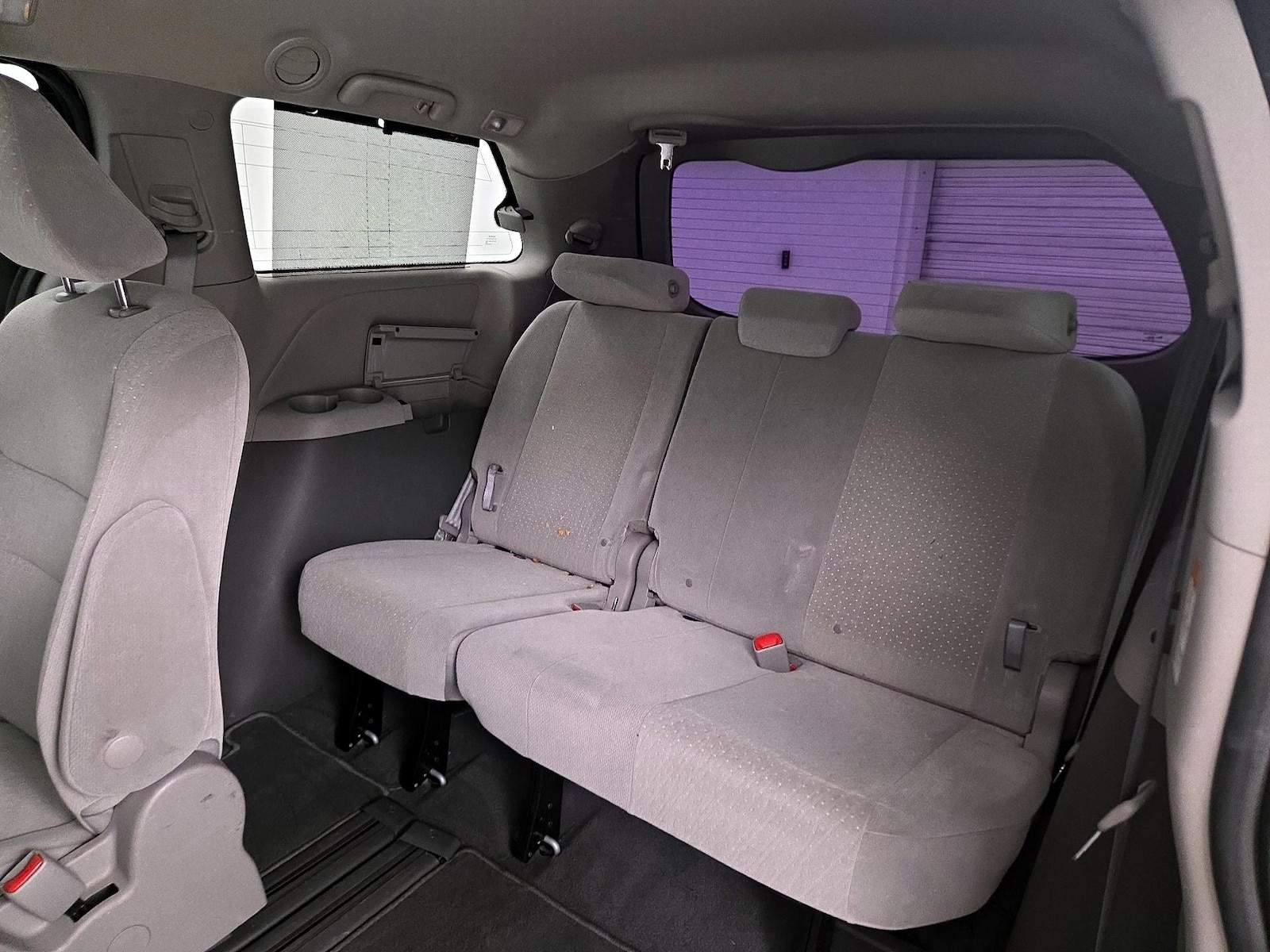 2020 Toyota Sienna LE - Photo 21