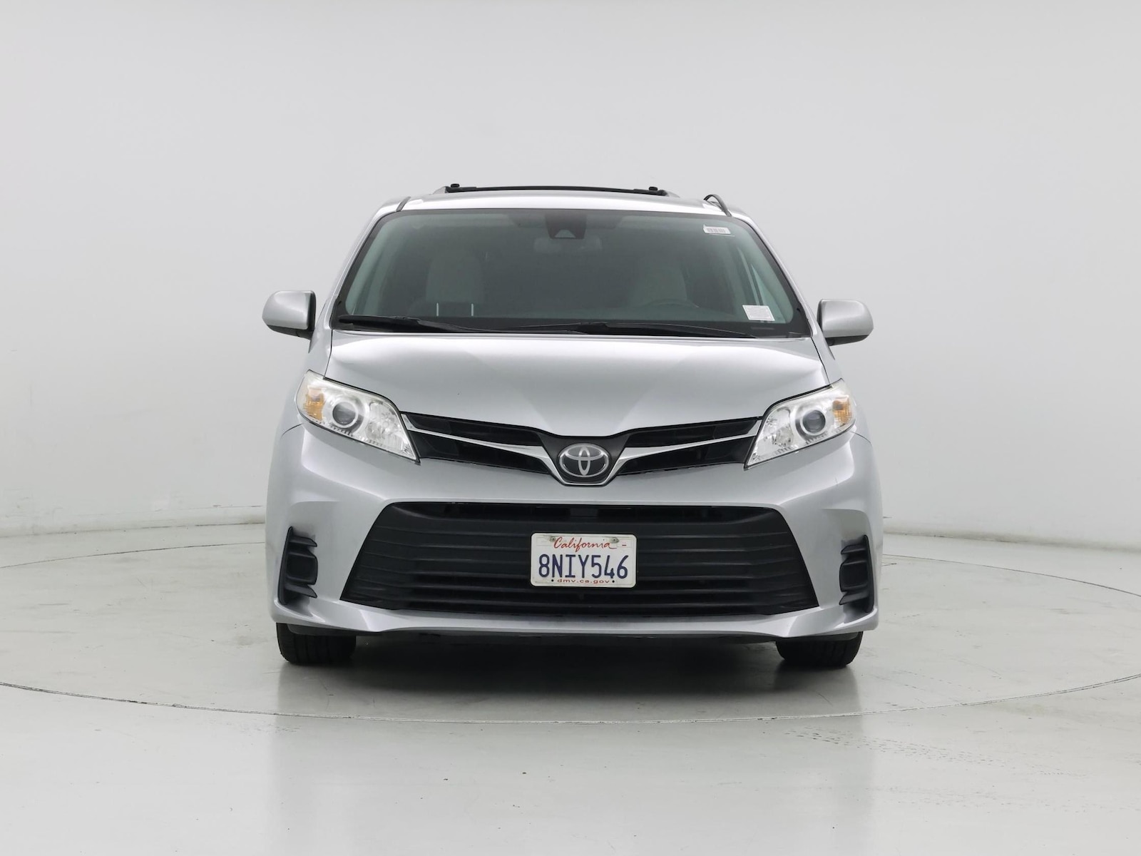 2020 Toyota Sienna LE - Photo 6