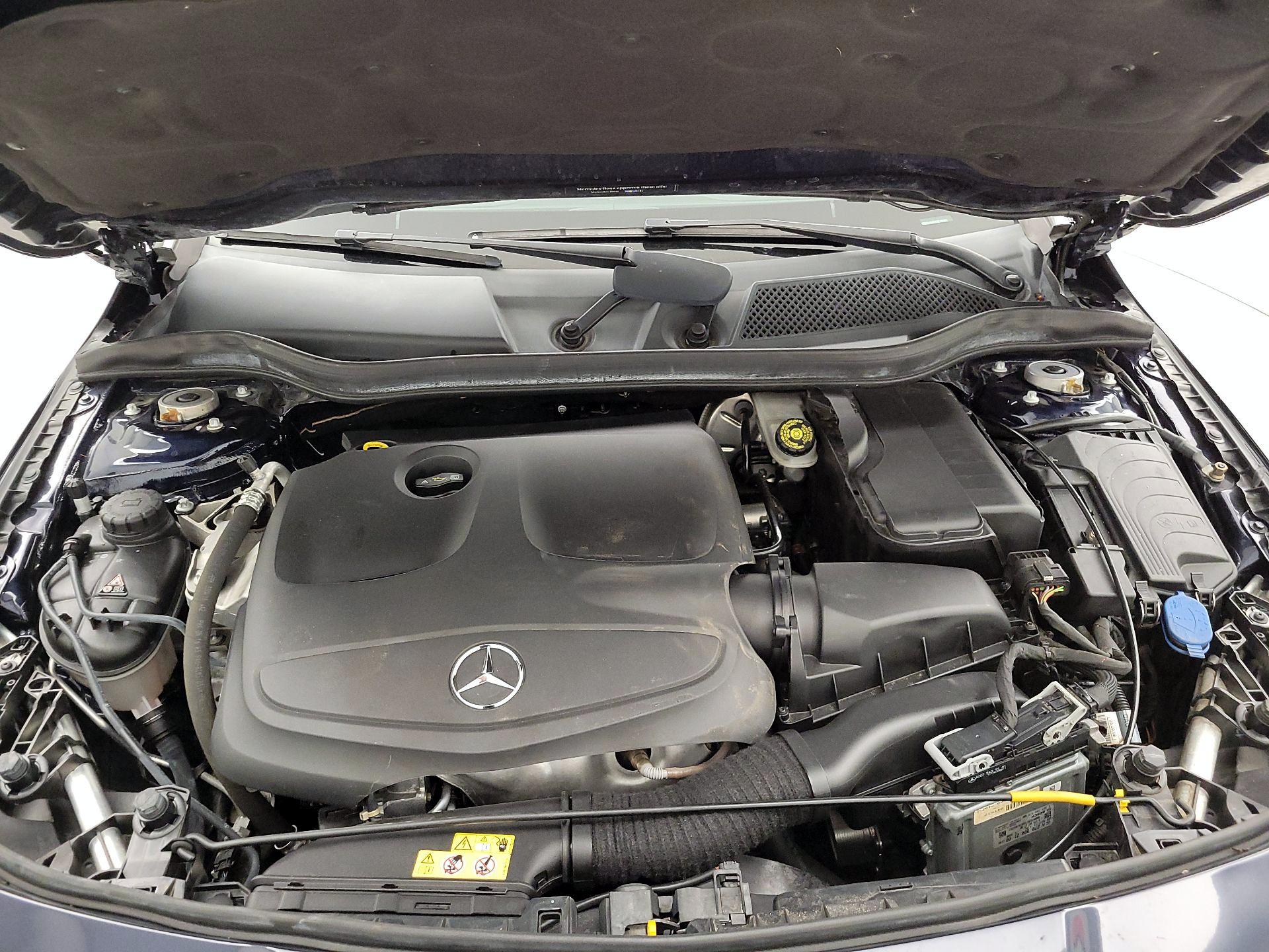 Thumbnail: 2019 Mercedes-Benz CLA - 19