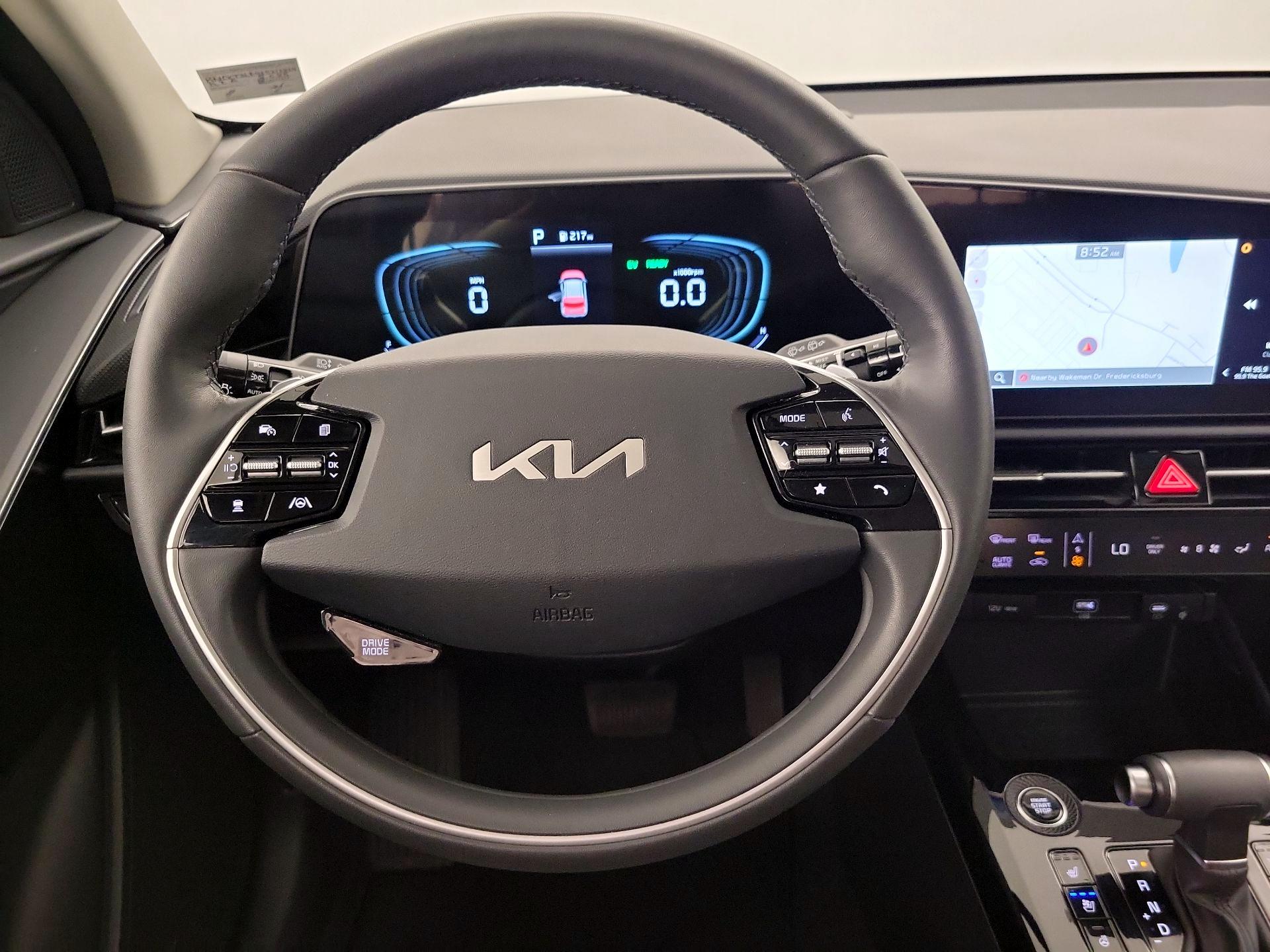 Thumbnail: 2025 Kia Niro - 10