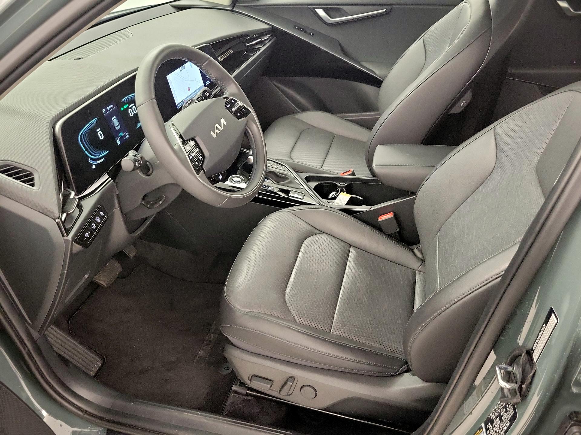 Thumbnail: 2025 Kia Niro - 11