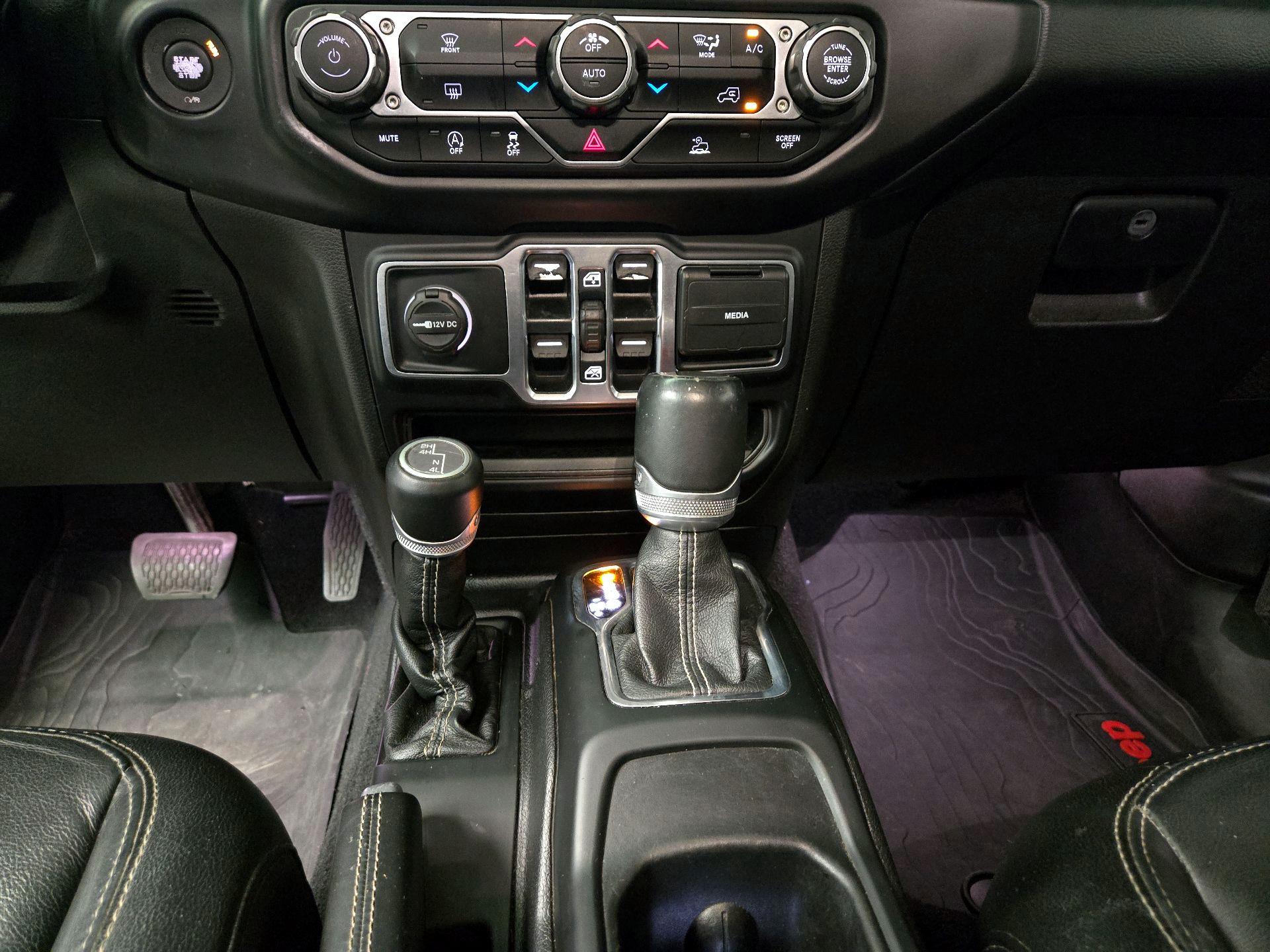 Thumbnail: 2020 Jeep Gladiator - 18