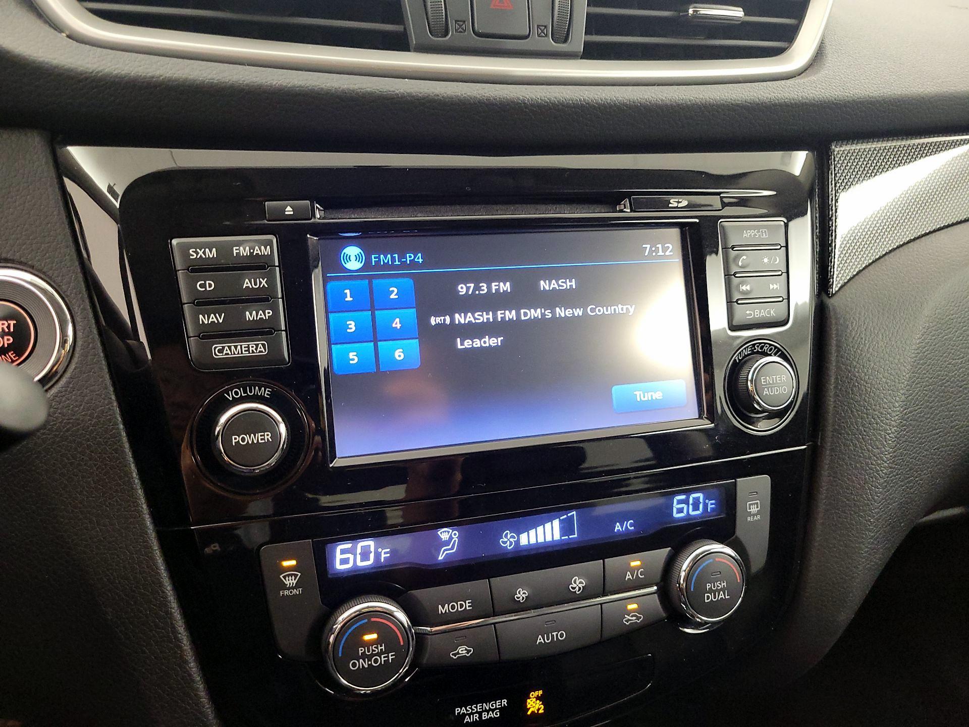 Thumbnail: 2014 Nissan Rogue - 15