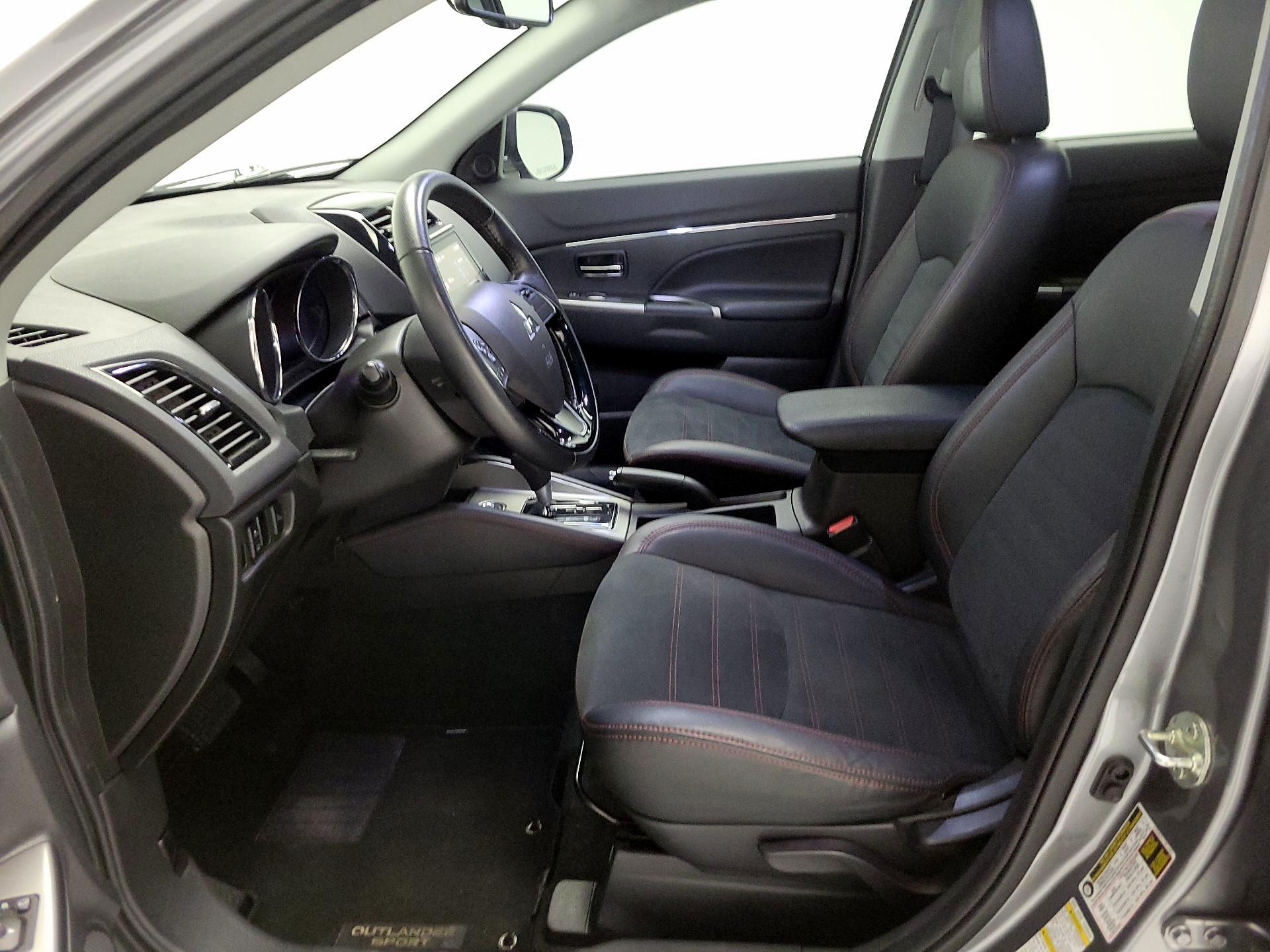 Thumbnail: 2022 Mitsubishi Outlander Sport - 11