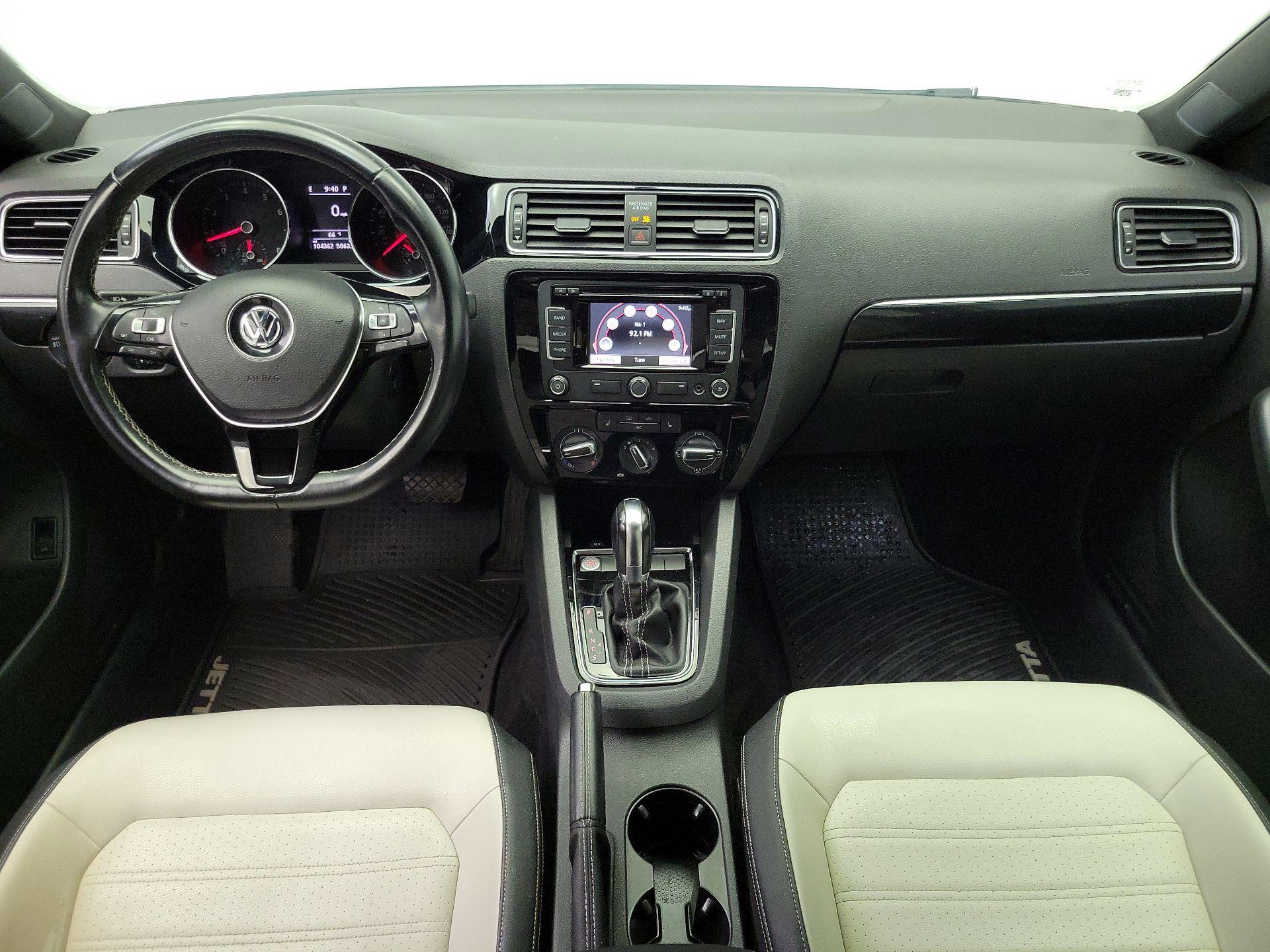 Thumbnail: 2015 Volkswagen Jetta - 9