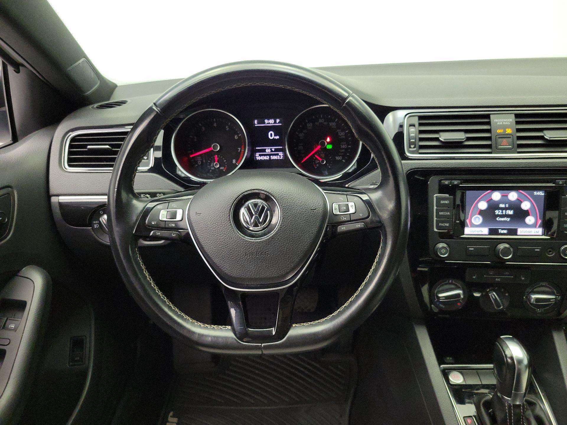 Thumbnail: 2015 Volkswagen Jetta - 10