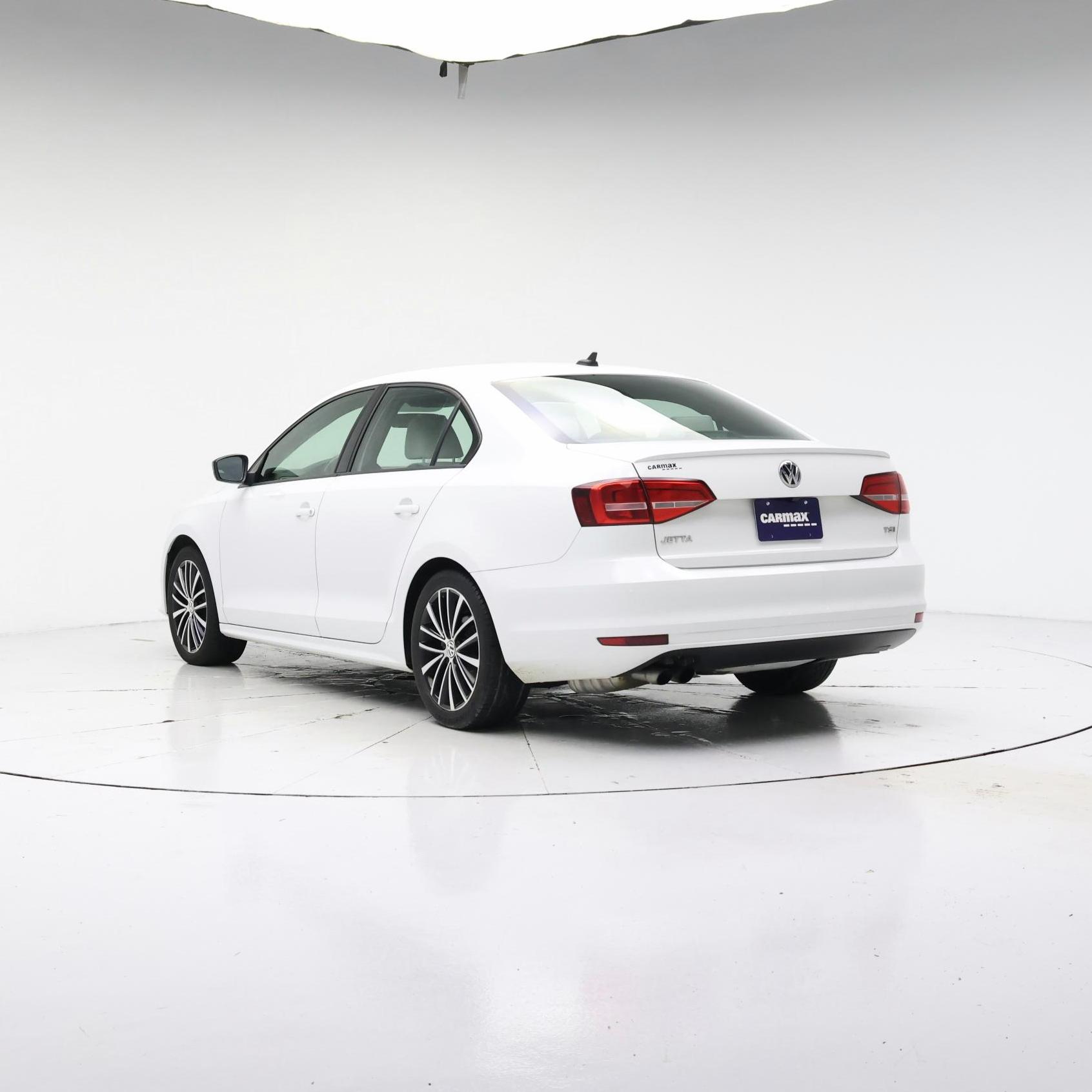 Thumbnail: 2015 Volkswagen Jetta - 2