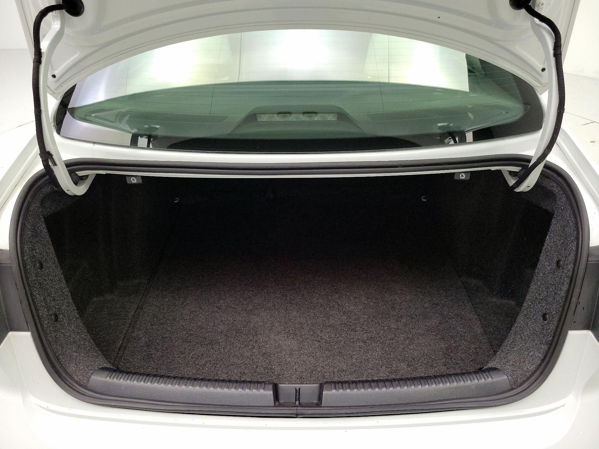Thumbnail: 2015 Volkswagen Jetta - 20
