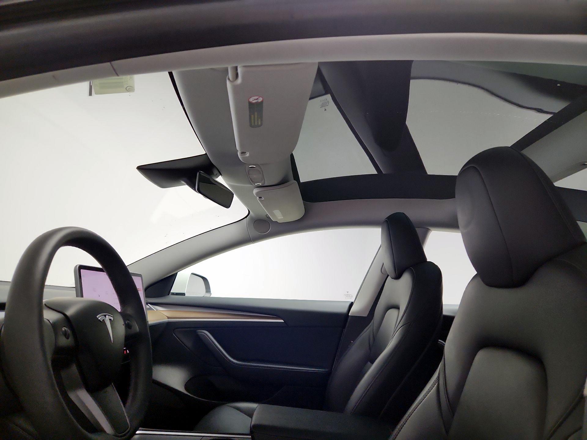 Thumbnail: 2023 Tesla Model 3 - 18