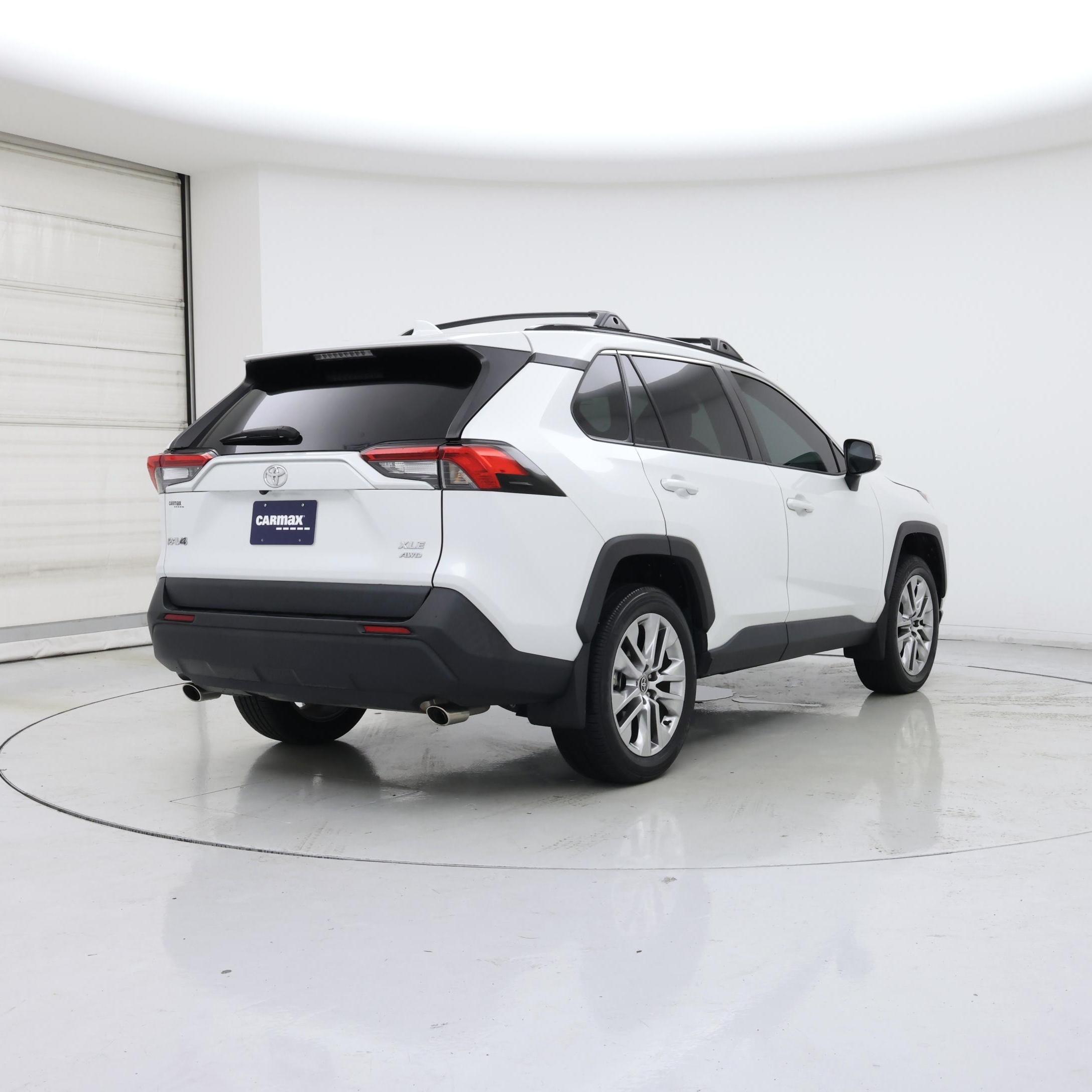 Thumbnail: 2024 Toyota RAV4 - 8