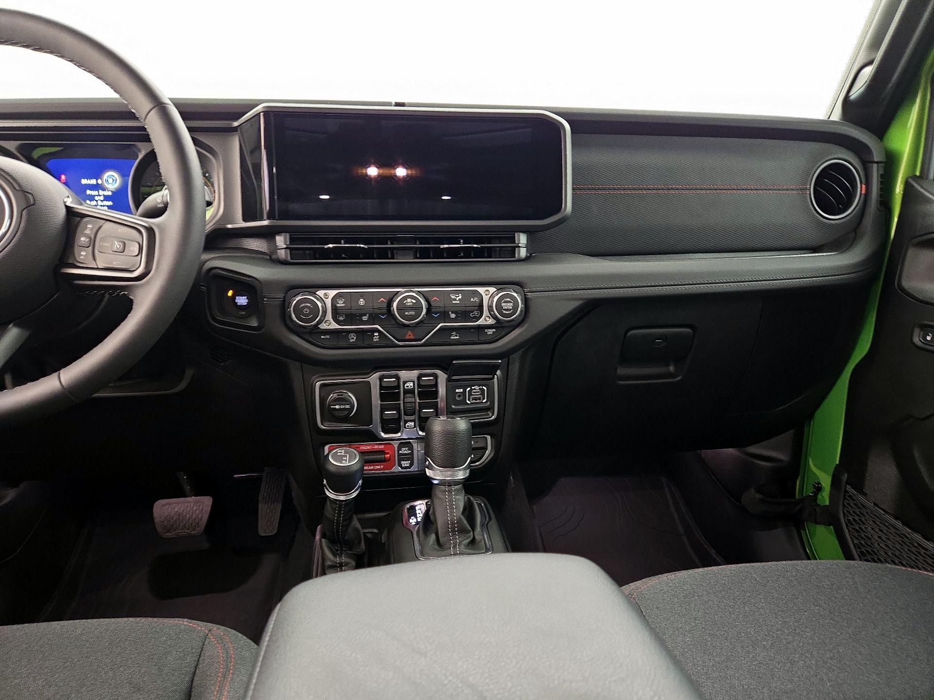 Thumbnail: 2025 Jeep Gladiator - 9