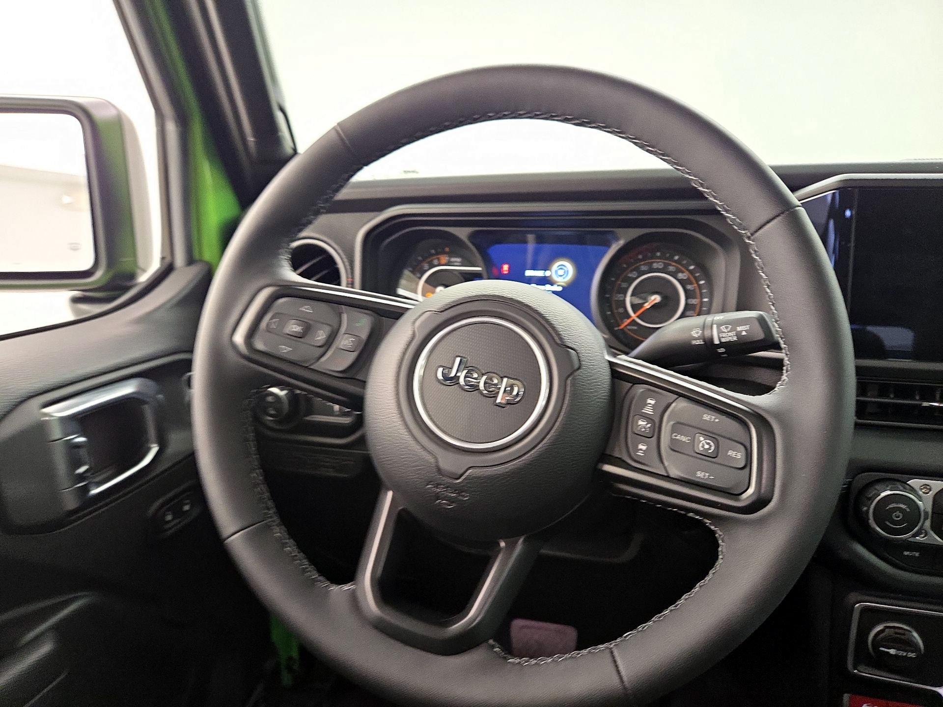 Thumbnail: 2025 Jeep Gladiator - 10