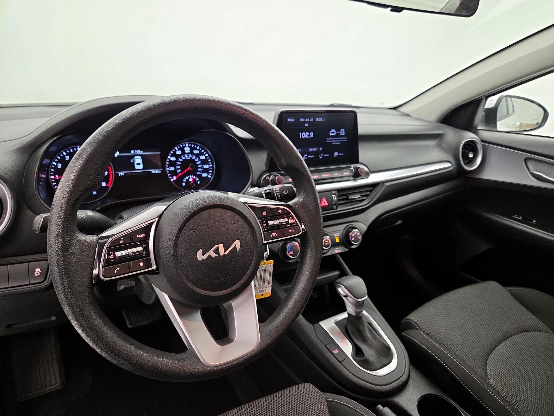 Thumbnail: 2024 Kia Forte - 9