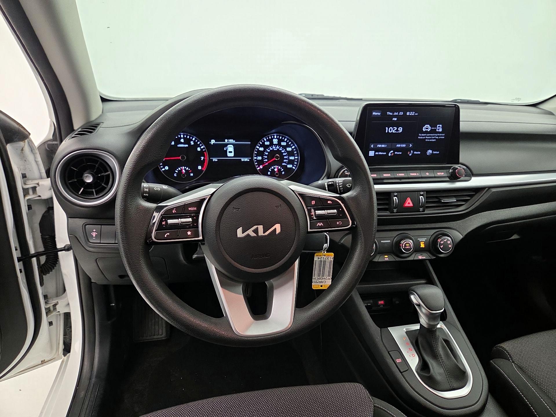 Thumbnail: 2024 Kia Forte - 10