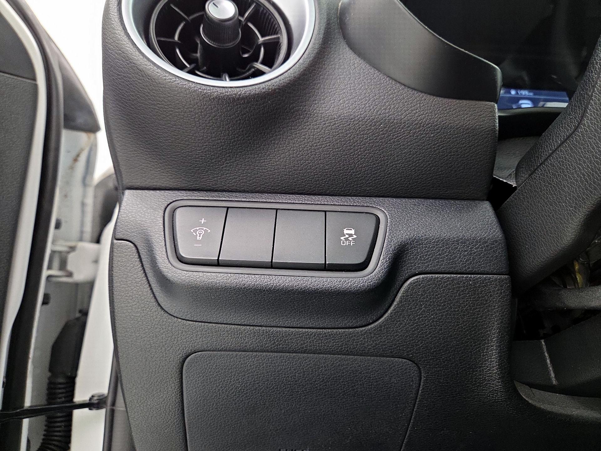 Thumbnail: 2024 Kia Forte - 13