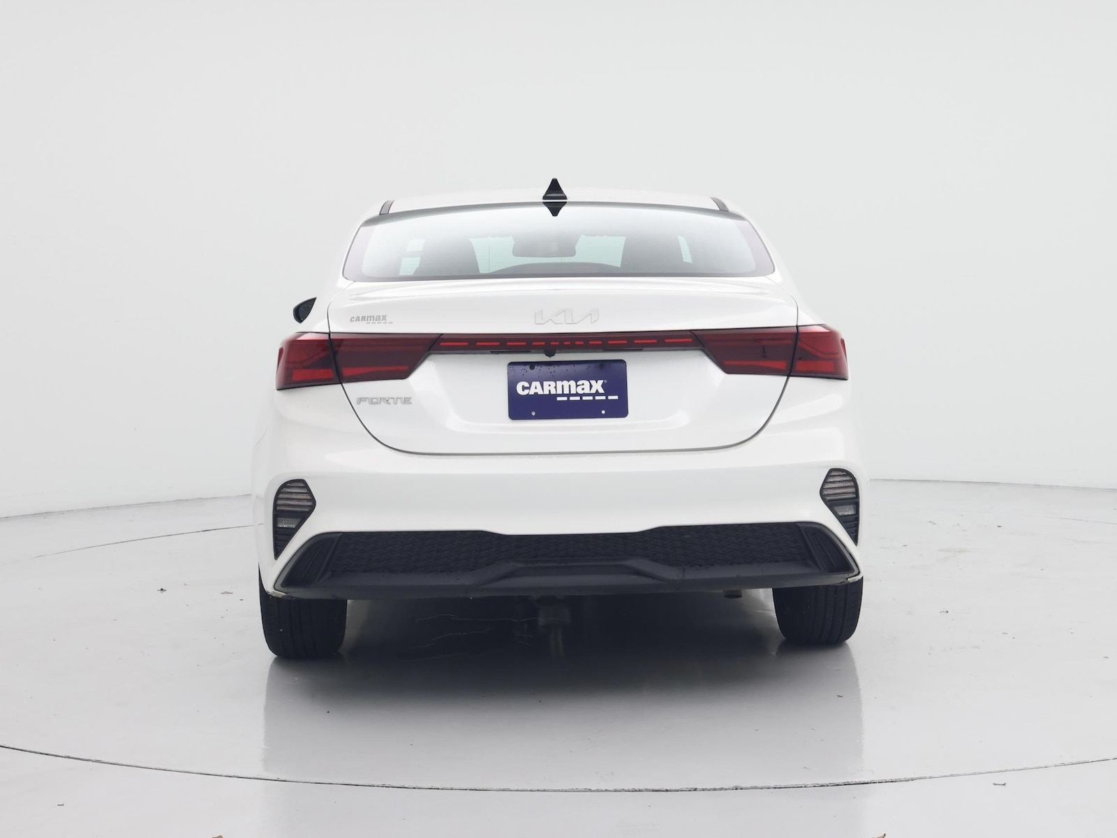 2024 Kia Forte LXS - Photo 7