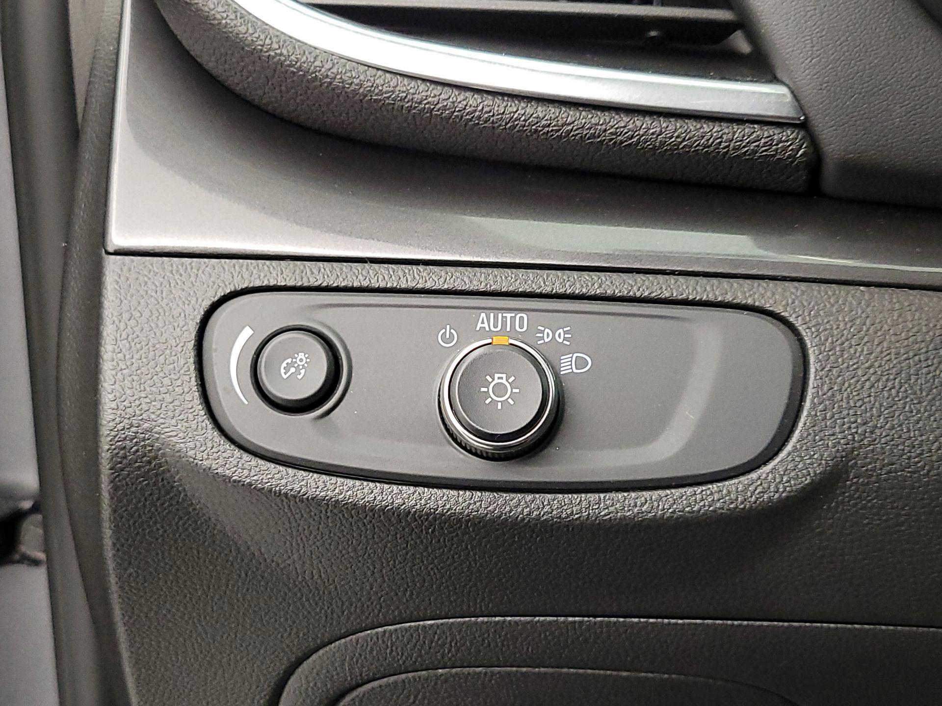 Thumbnail: 2019 Buick Encore - 13