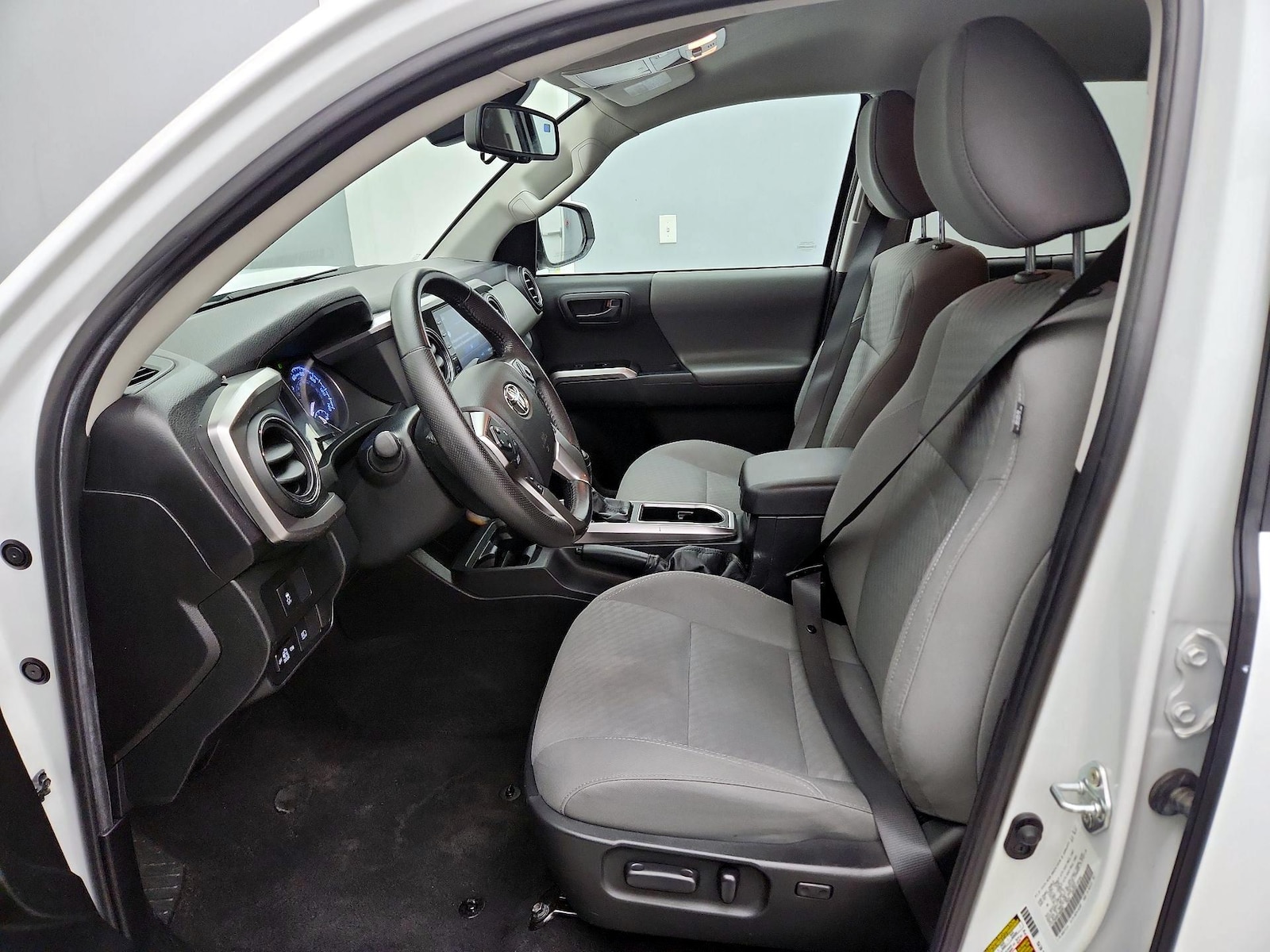 Power Seat(s) & Side Airbags