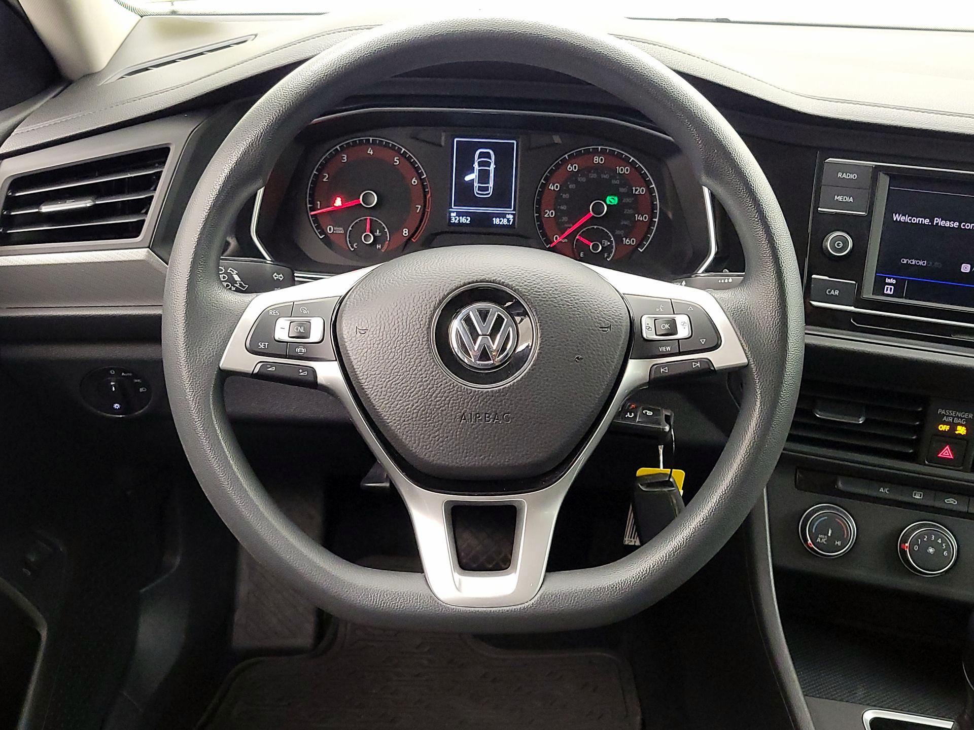 Thumbnail: 2019 Volkswagen Jetta - 10