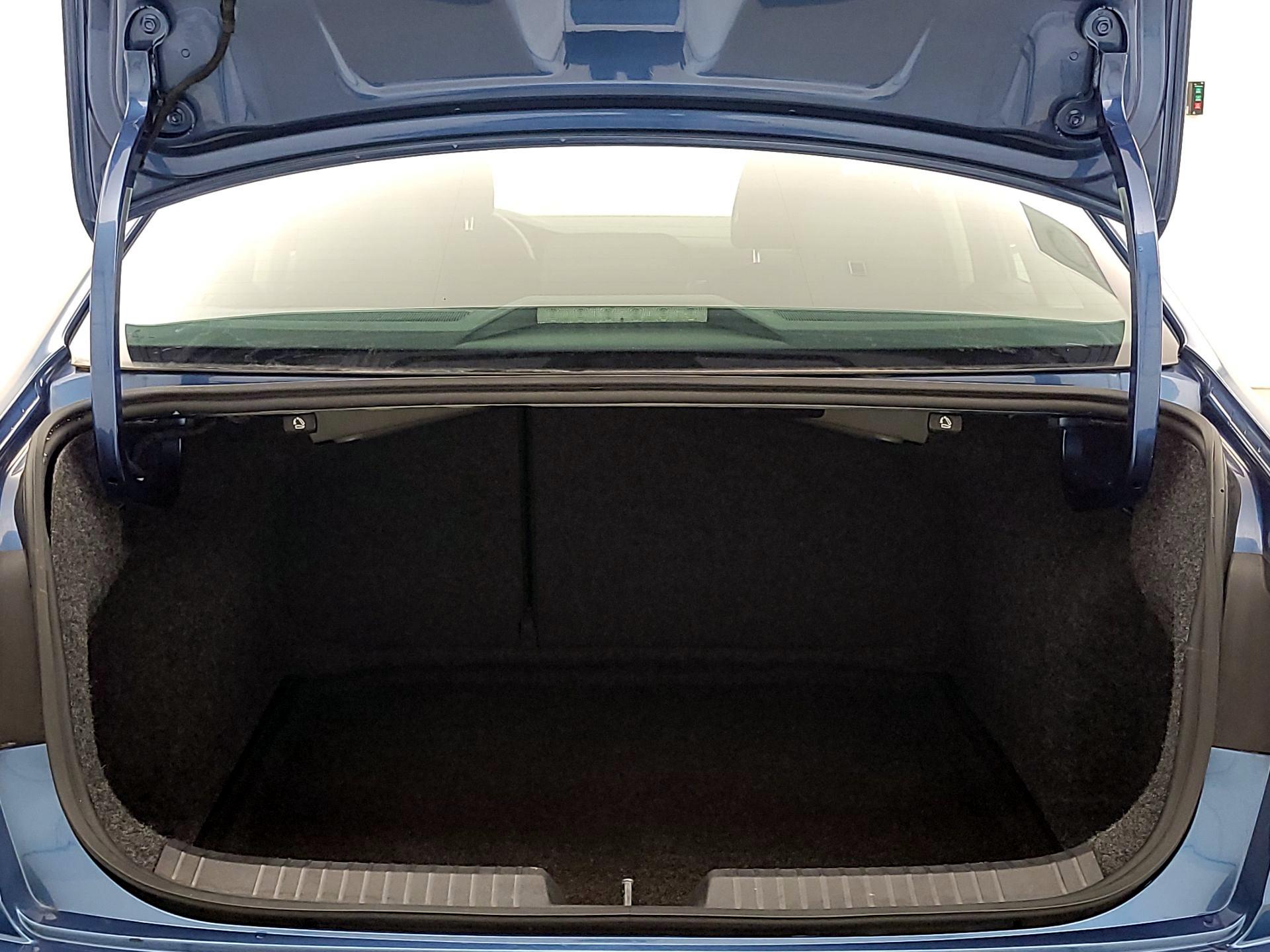 Thumbnail: 2019 Volkswagen Jetta - 20