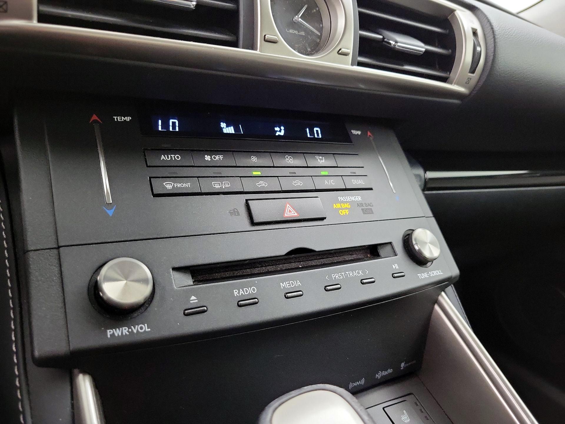 Thumbnail: 2016 Lexus IS - 16
