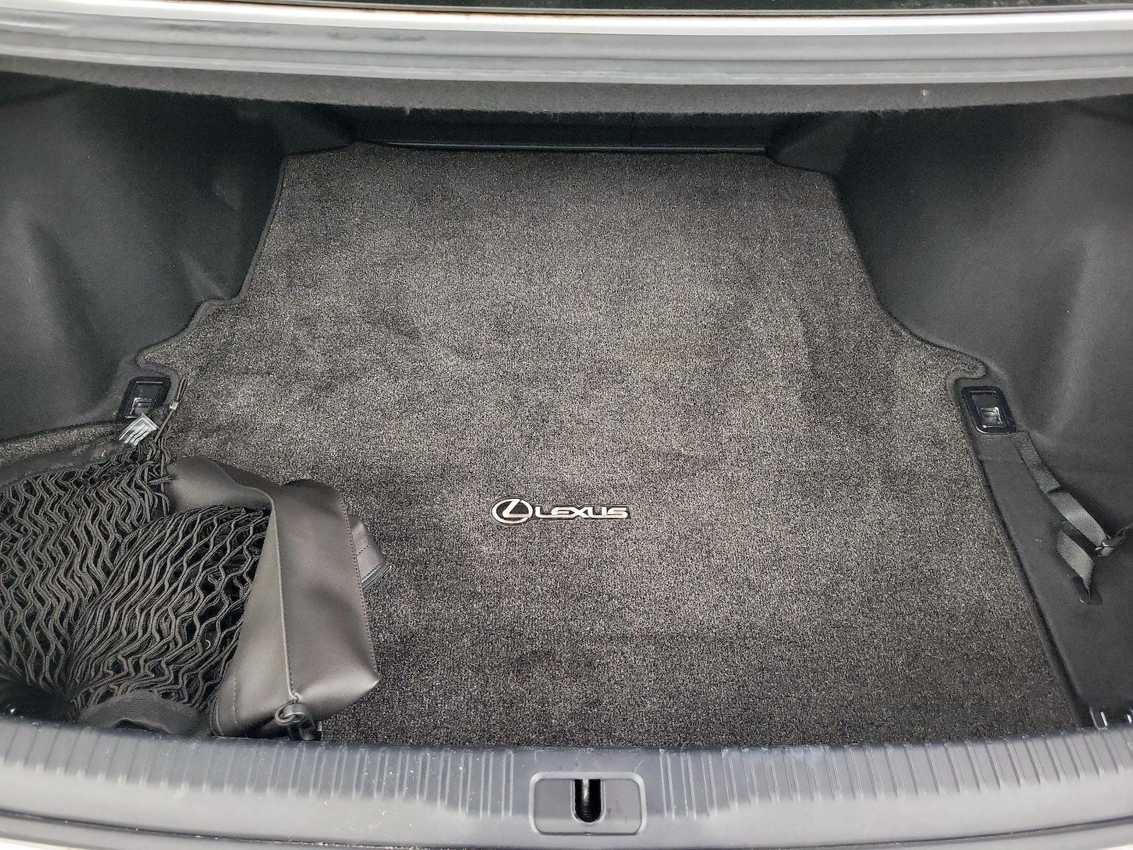 2016 Lexus IS 300 - Photo 22