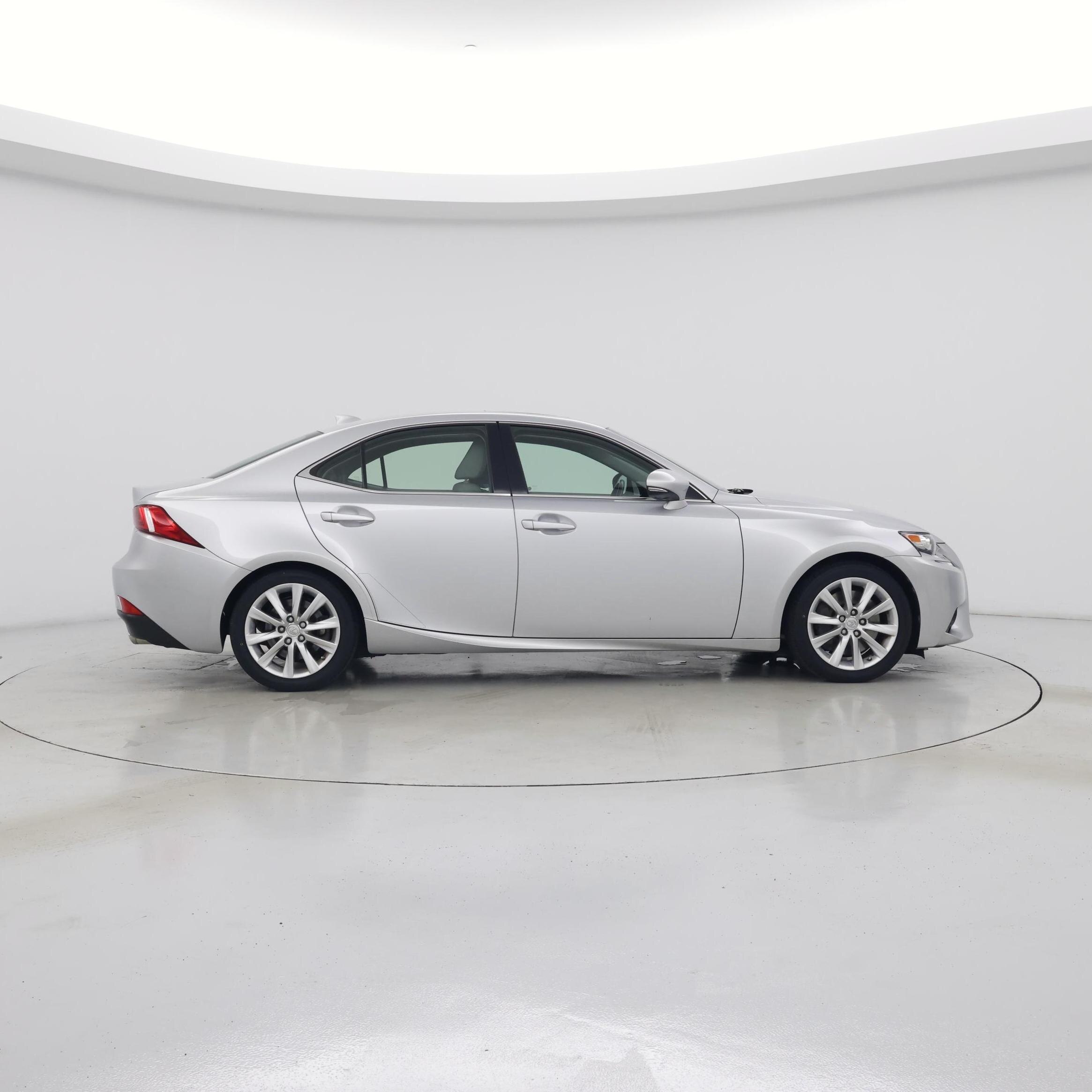 Thumbnail: 2016 Lexus IS - 7