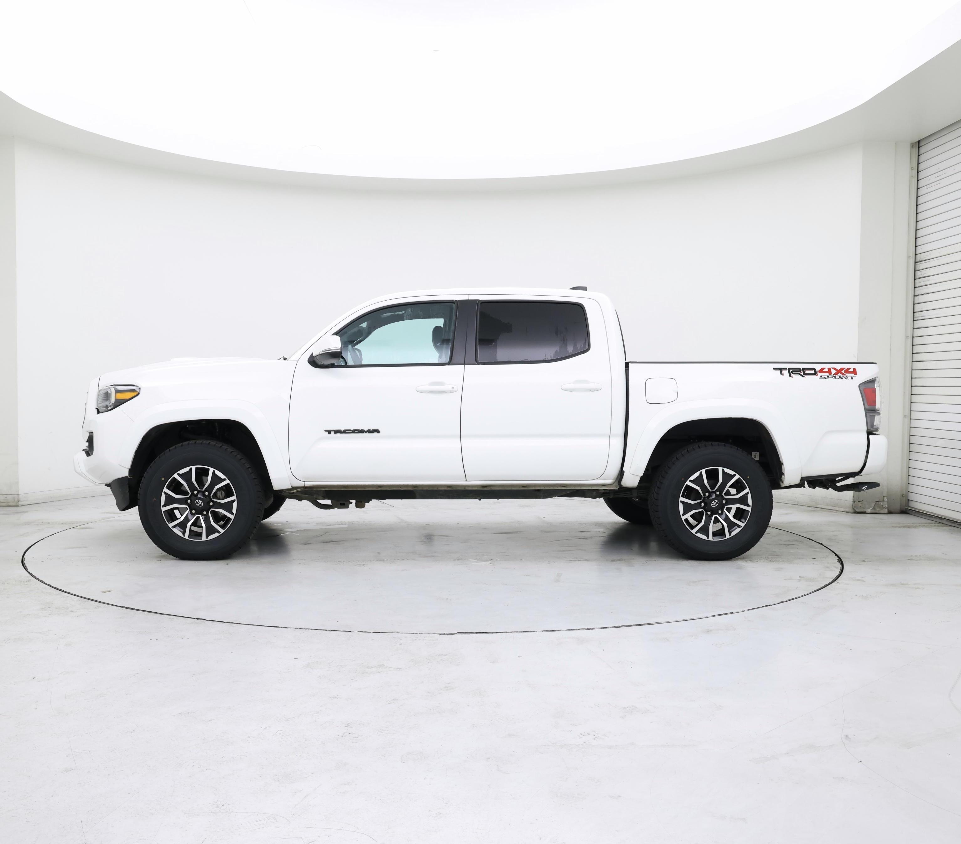 Thumbnail: 2023 Toyota Tacoma - 3
